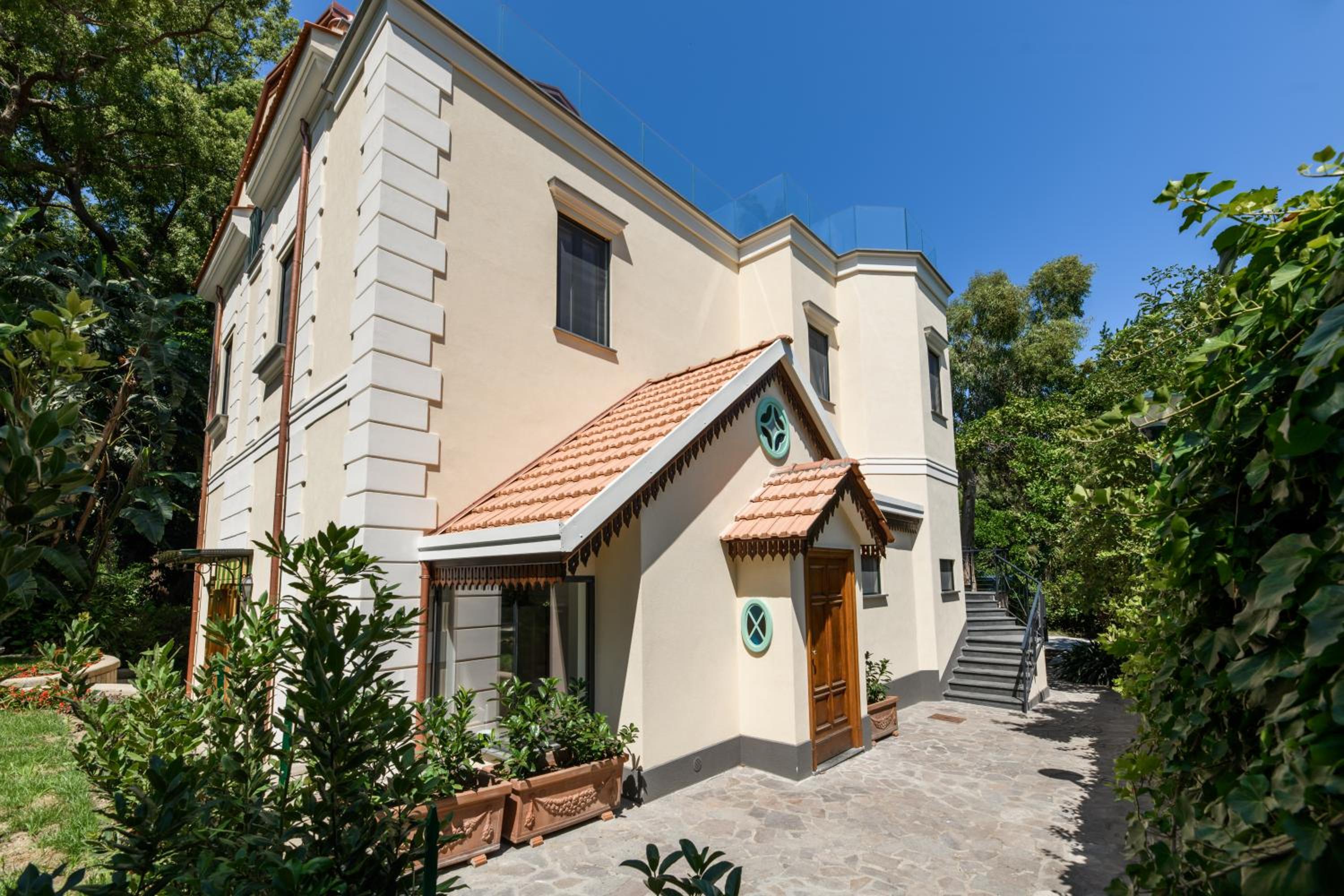 Apartment (Non Smoking)