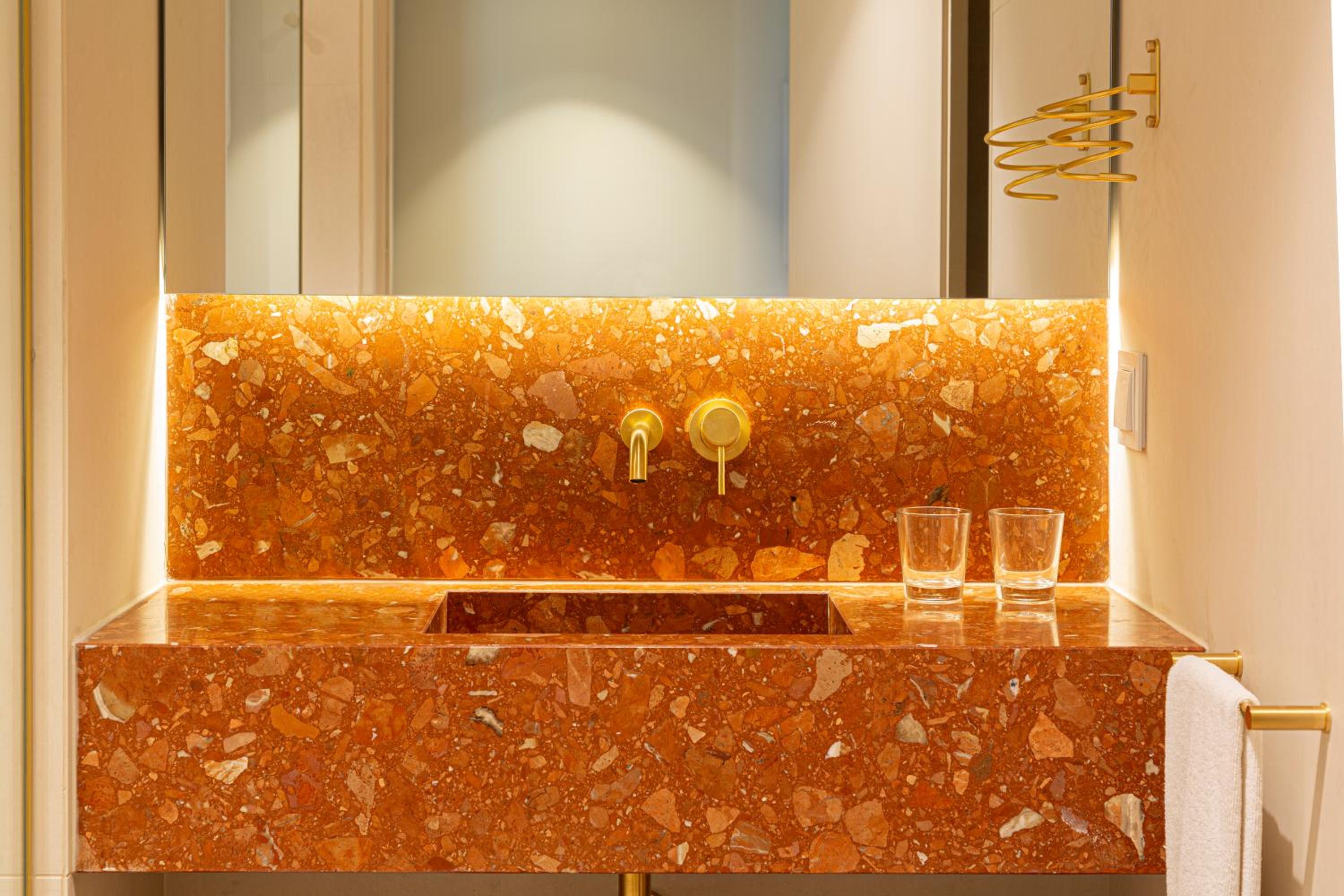 Premium Superior with Sea View - Photo 2