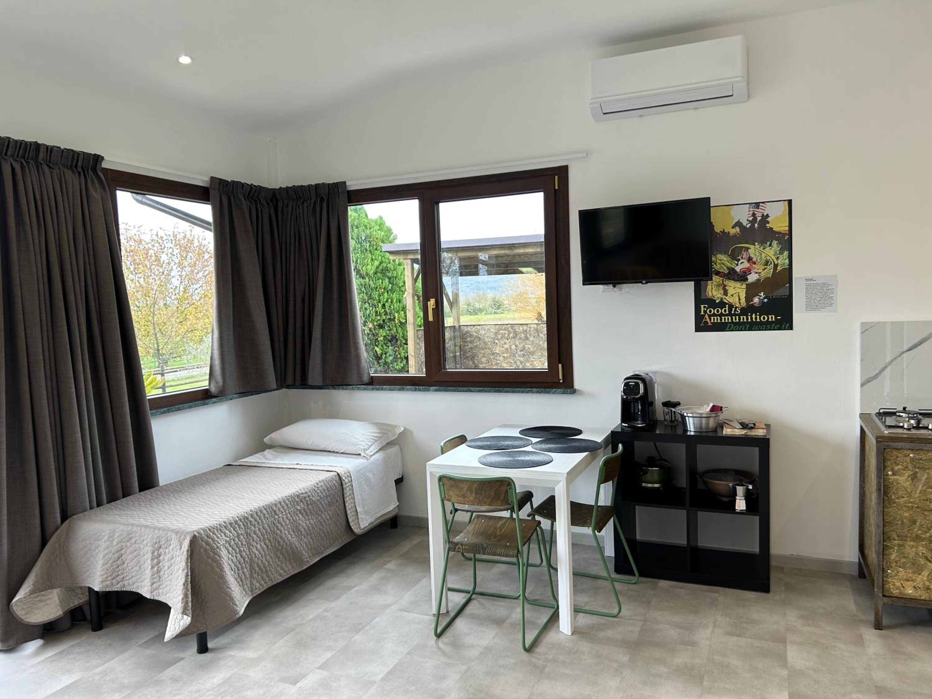 Studio with Garden View