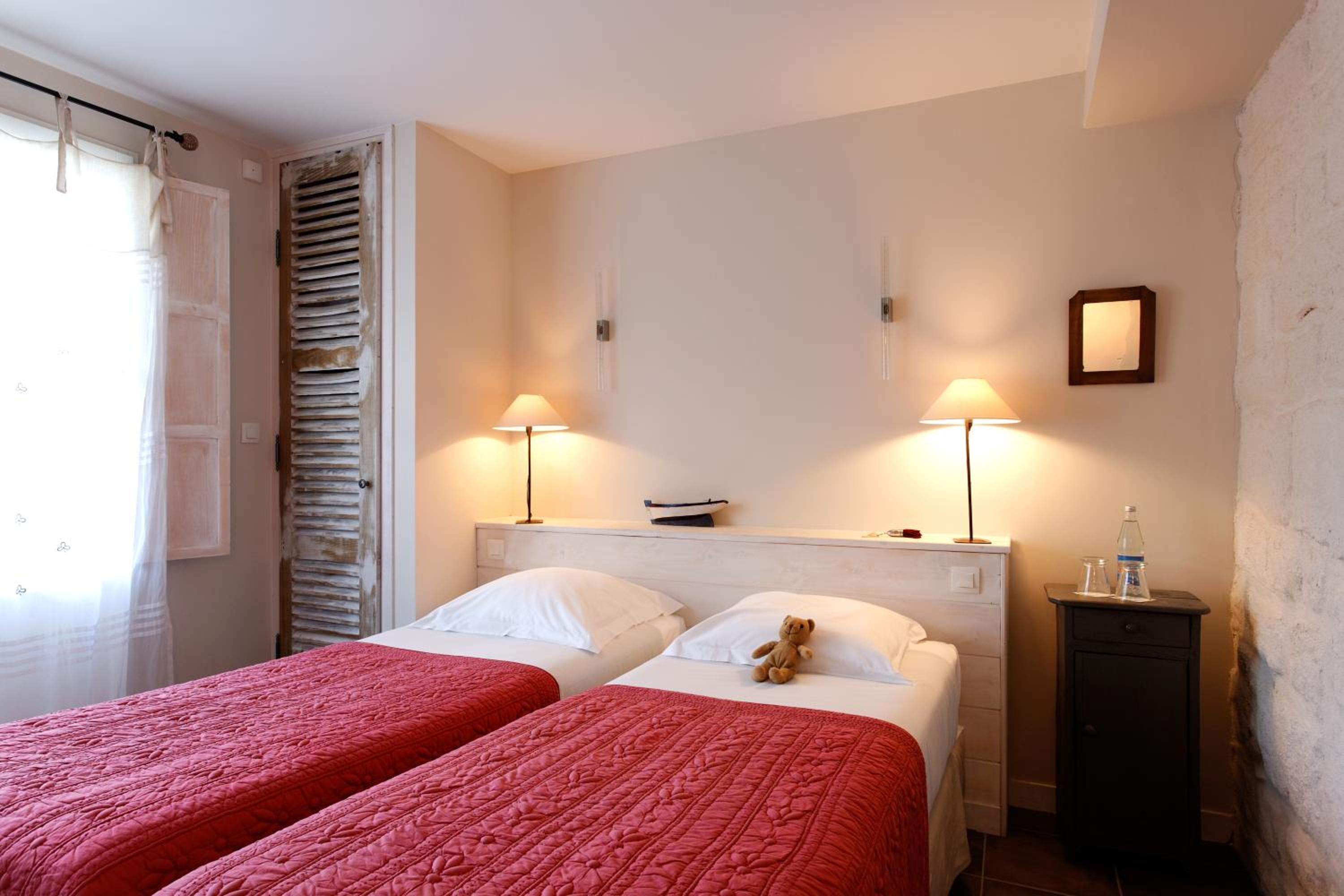 Superior Double Room - Photo 2