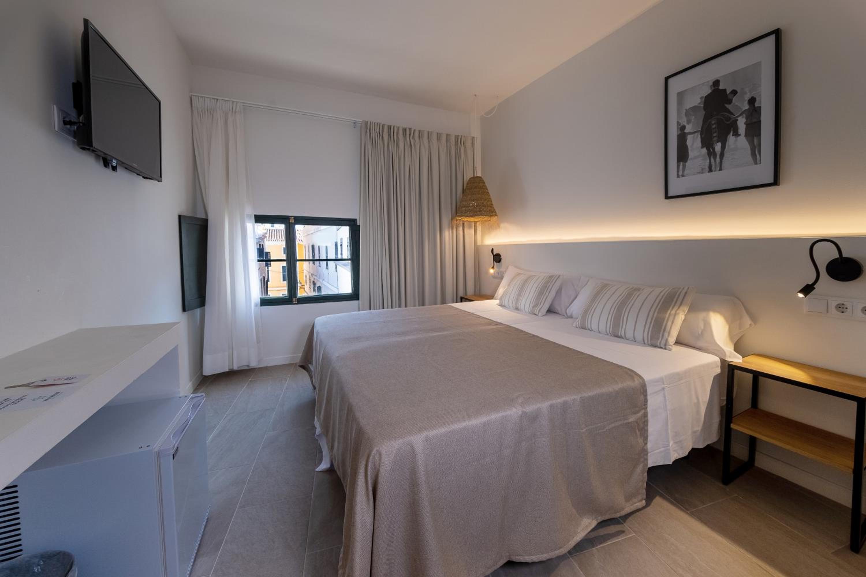 Double or Twin Room photo 3
