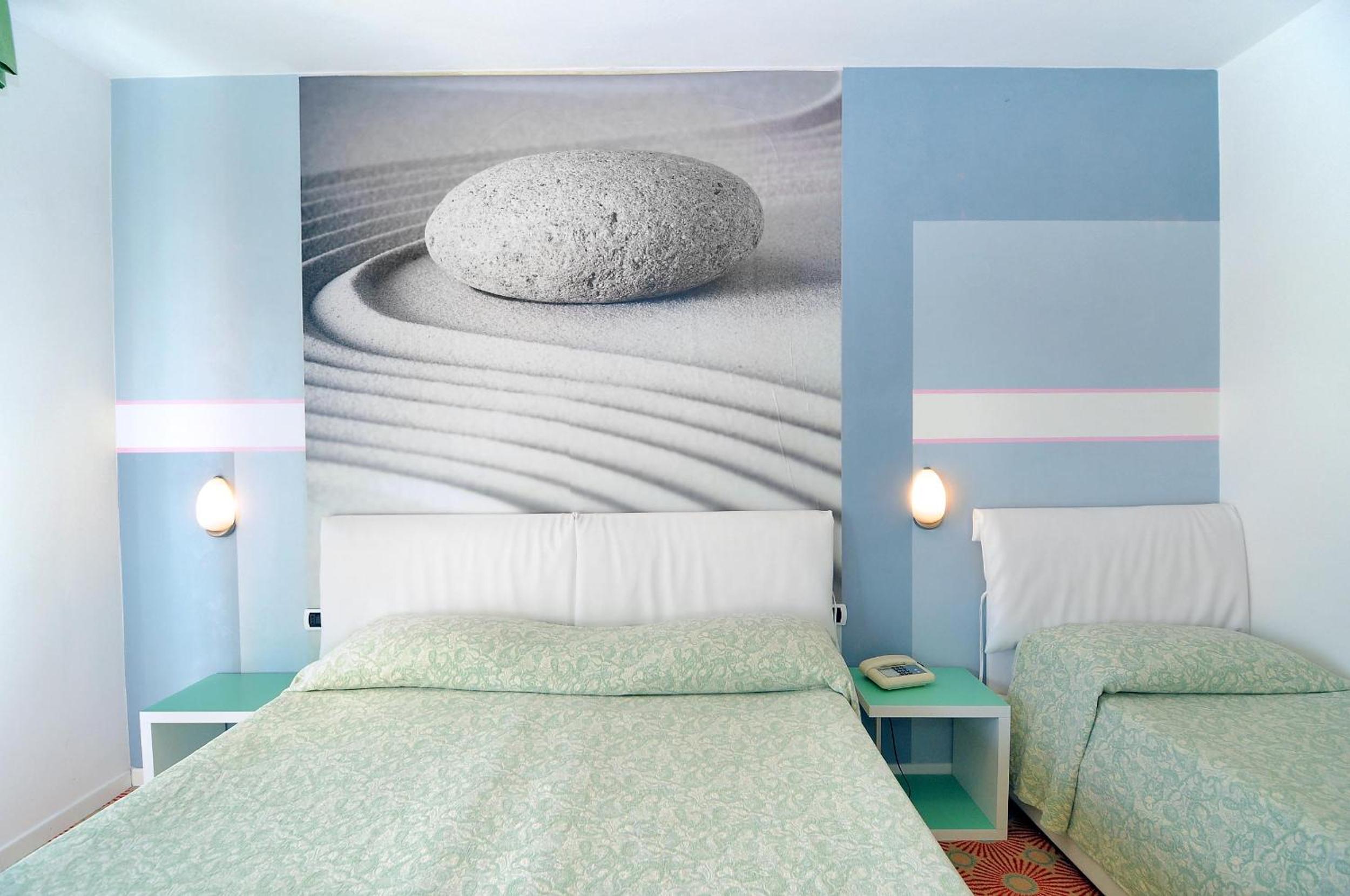 Triple Room (2 Adults + 1 Child) photo 1