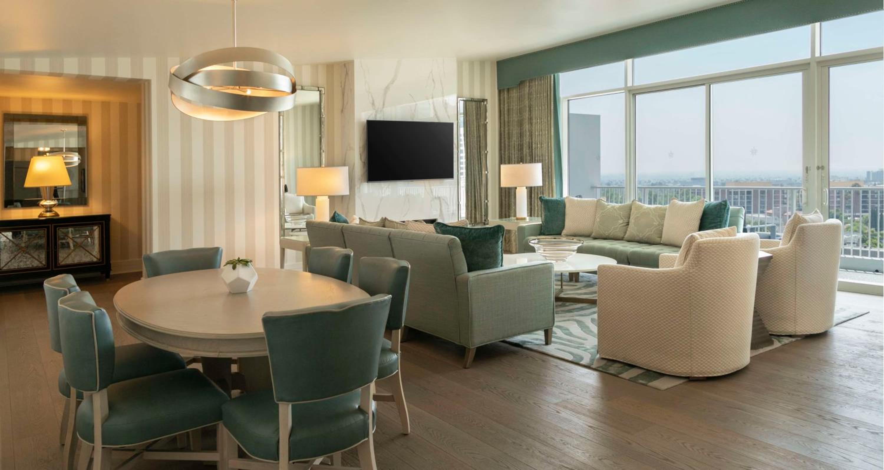 Penthouse Suite