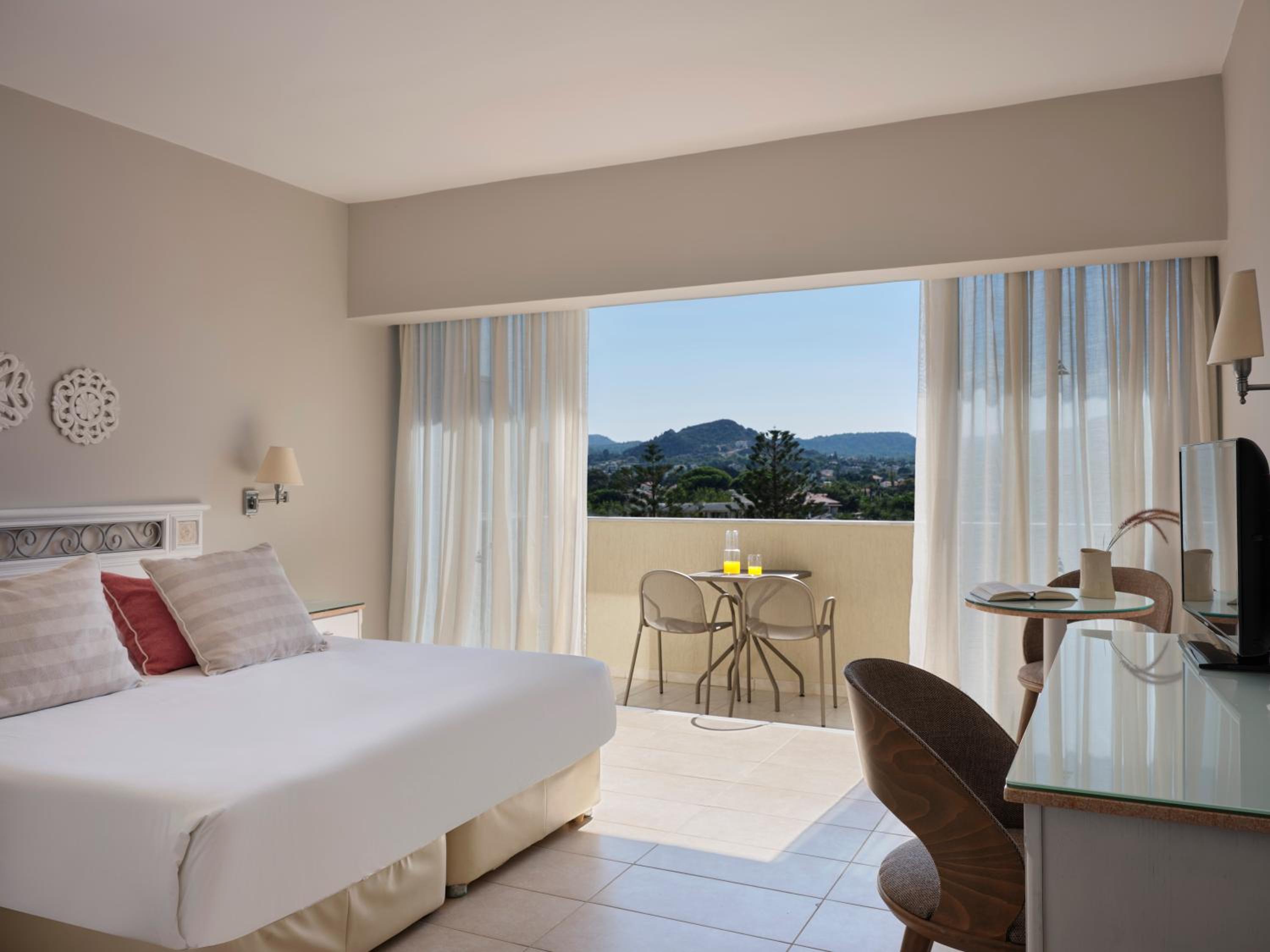 Double / Twin Room Inland View