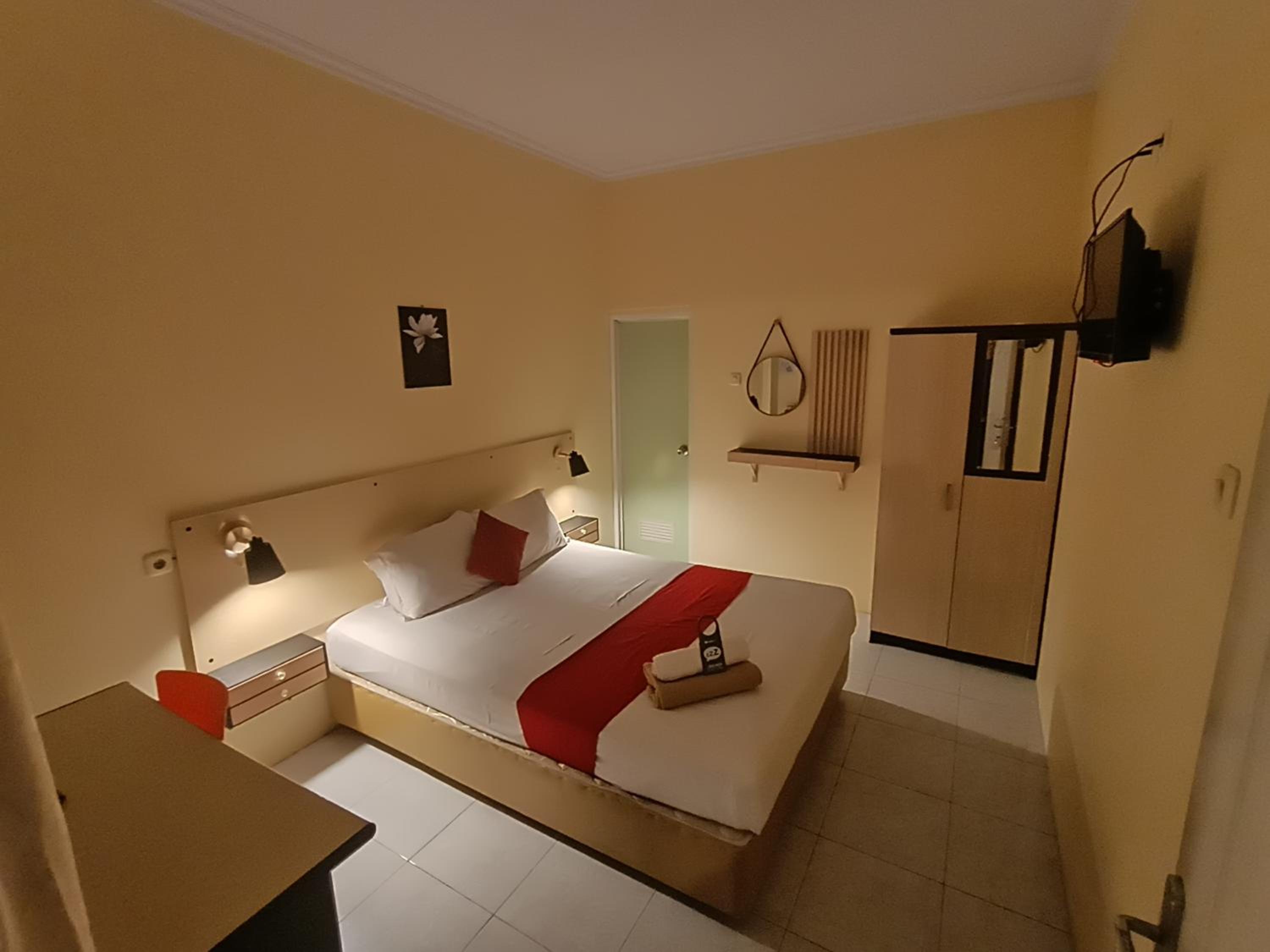 Double Room with Private Bathroom photo 2