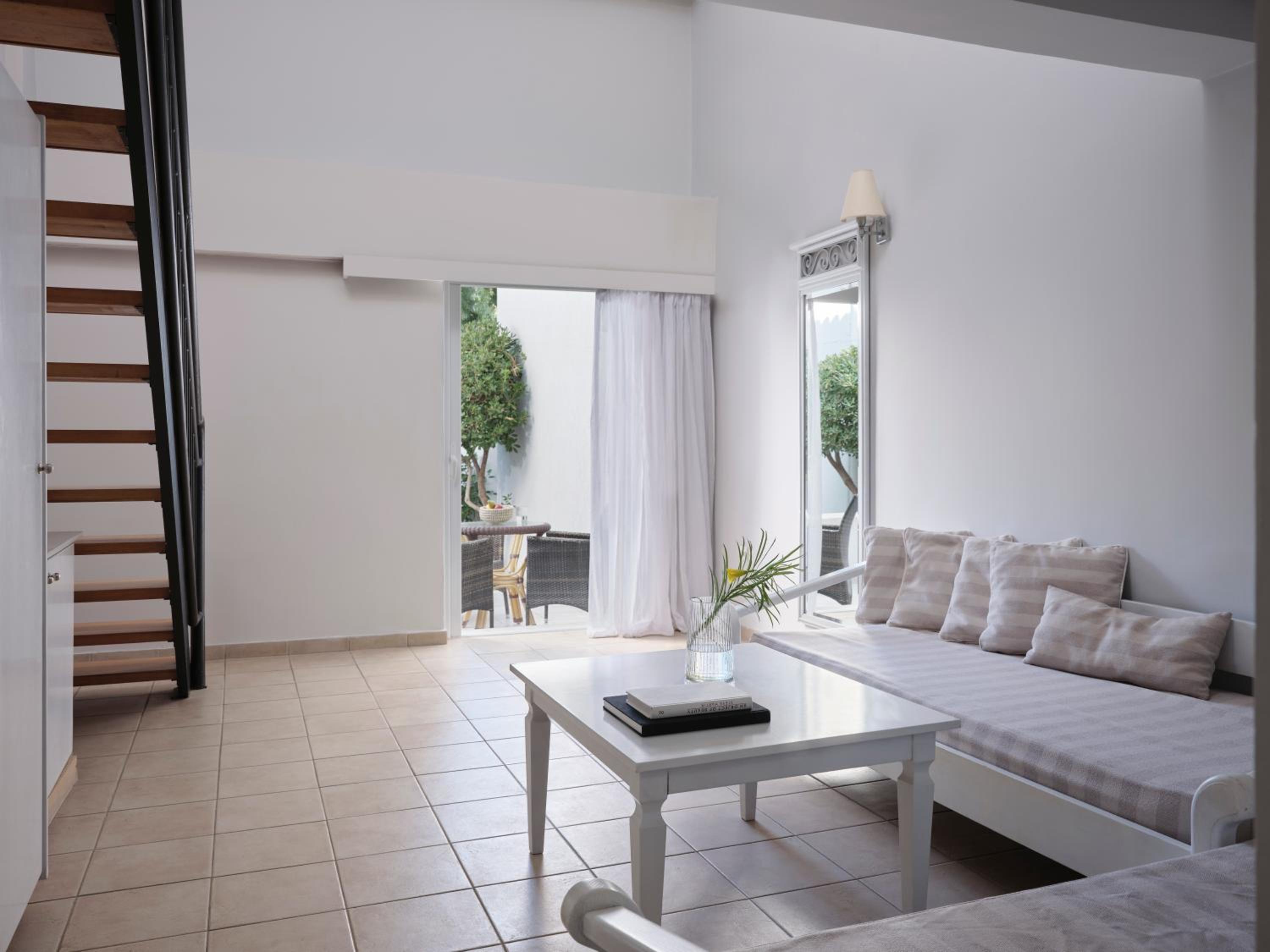 One Bedroom Family Room Inland View (Annex Building)