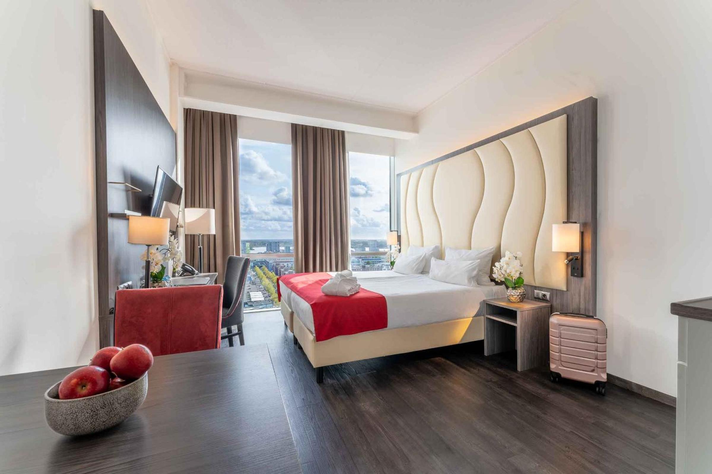 Comfort Twin Room with Kitchenette - Photo 7