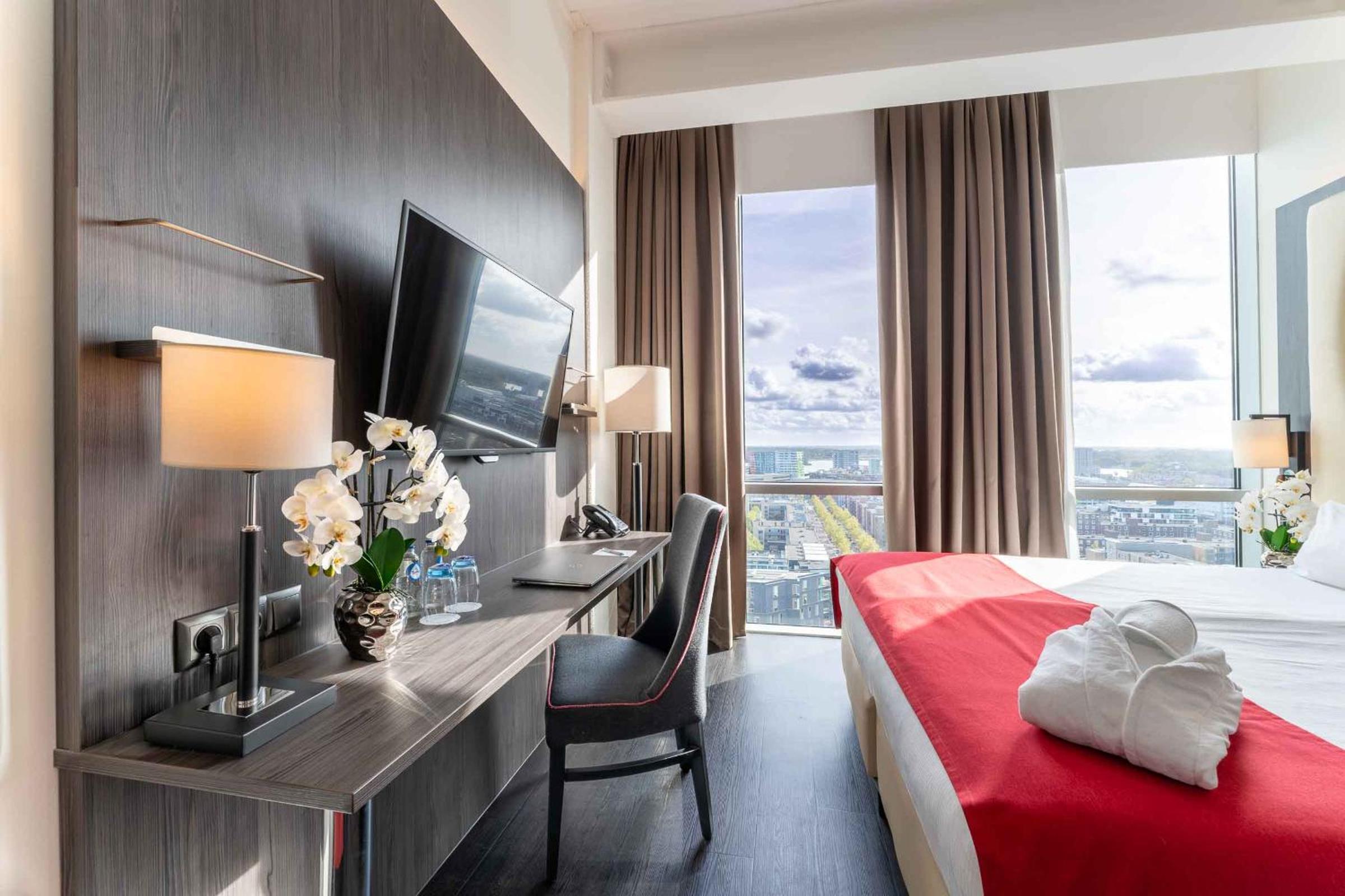 Comfort Twin Room with Kitchenette - Photo 8