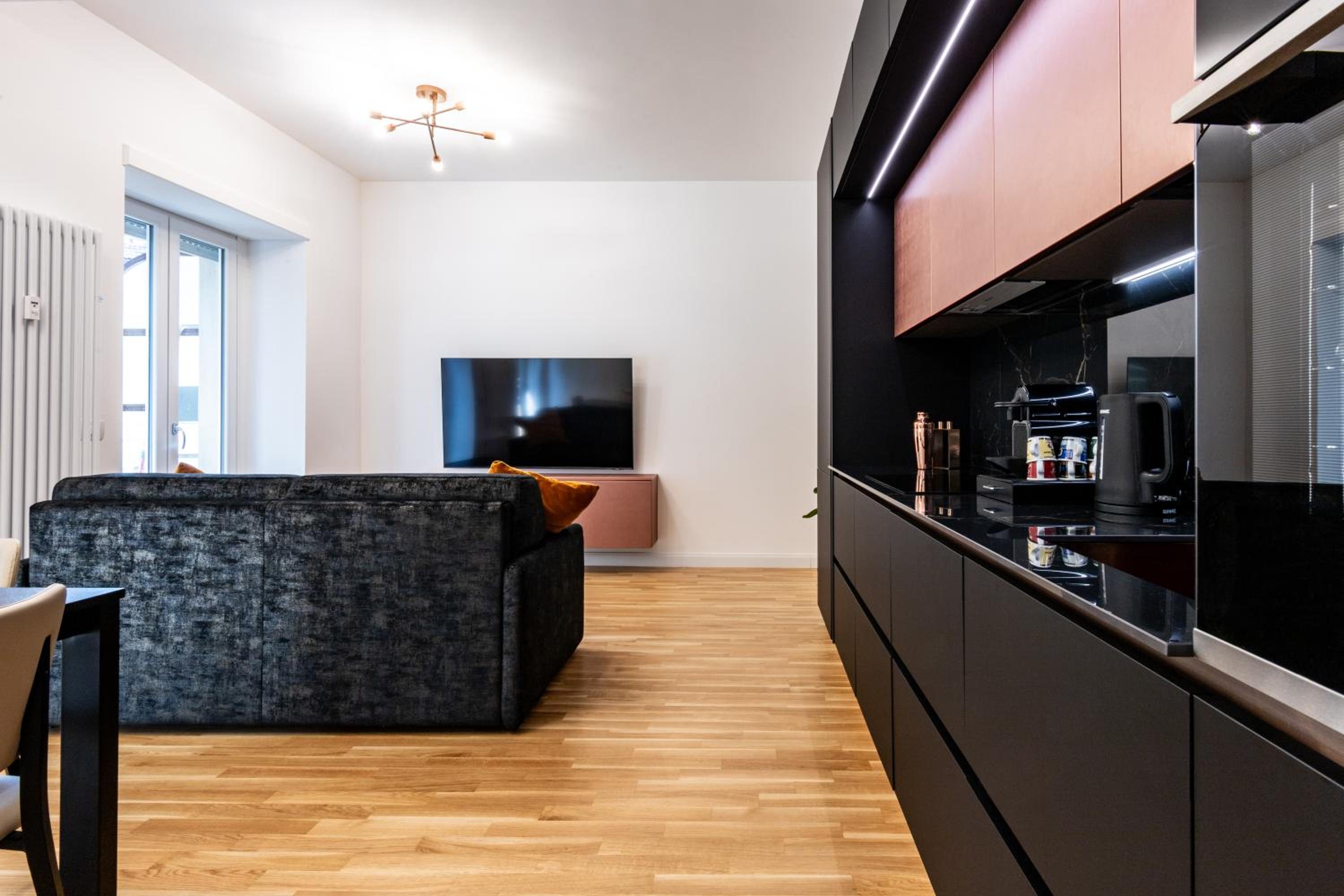 One-Bedroom Apartment
