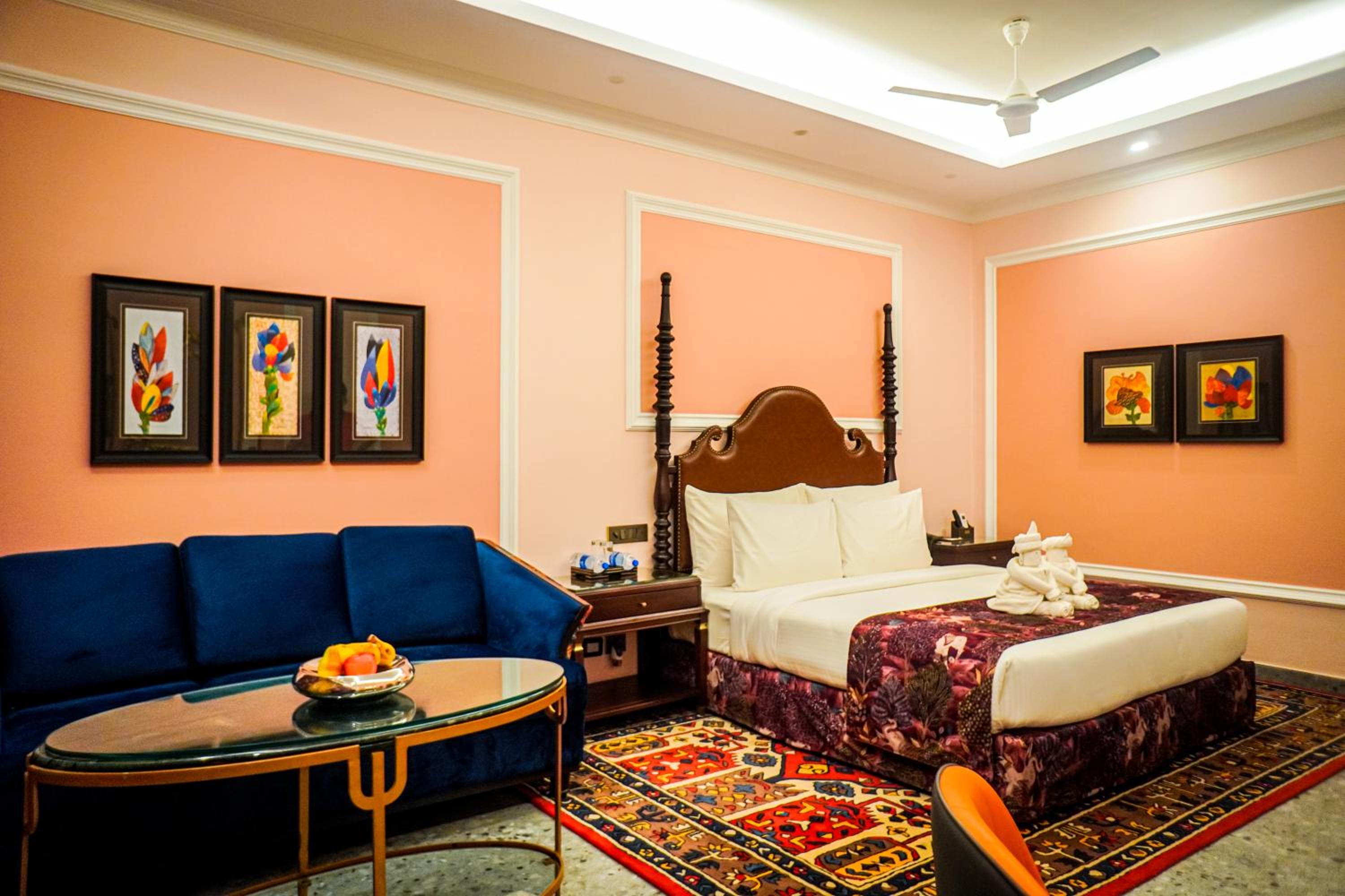 Deluxe King Room photo 3