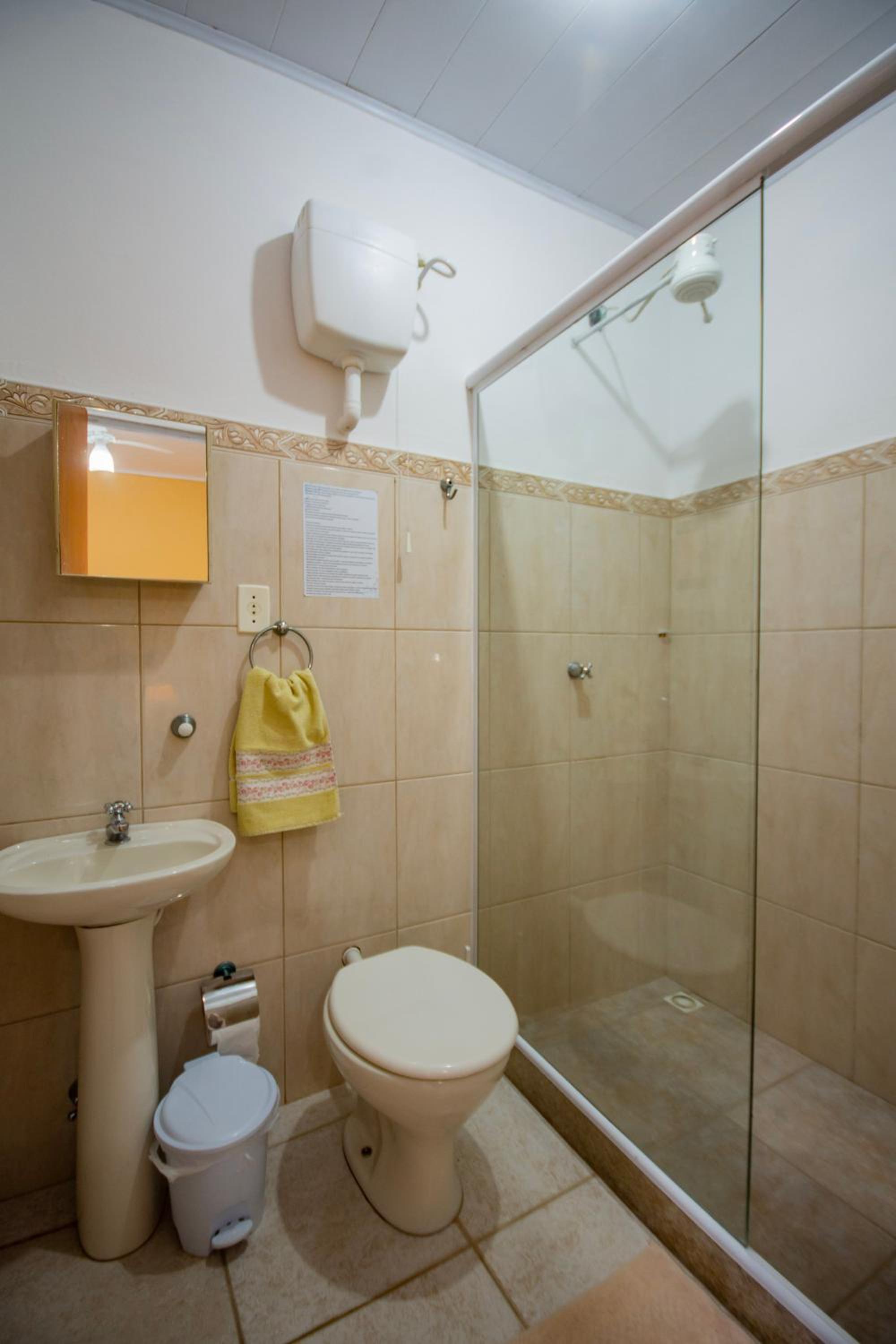 Basic Triple Room photo 2