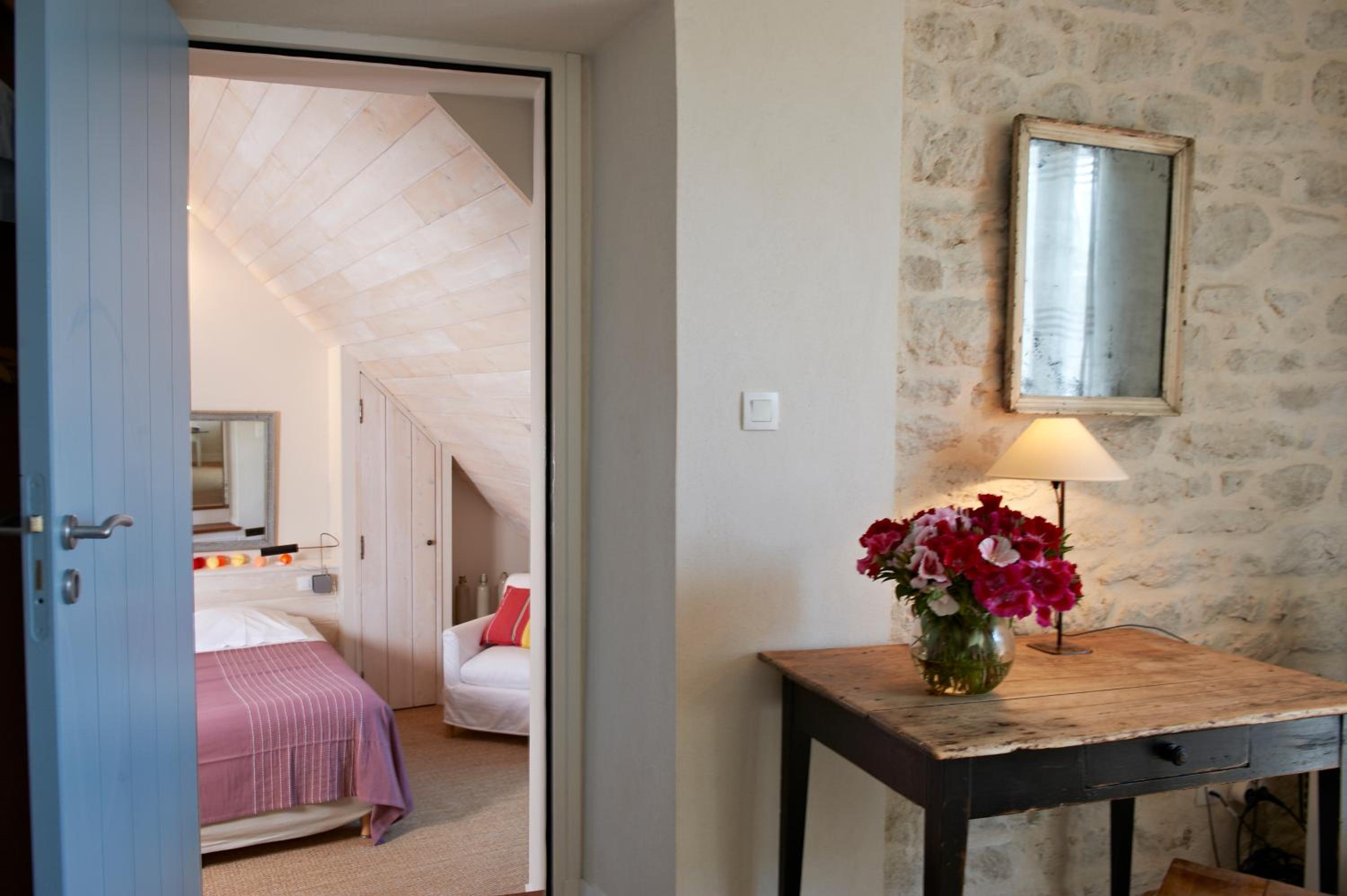 Suite - Photo 8