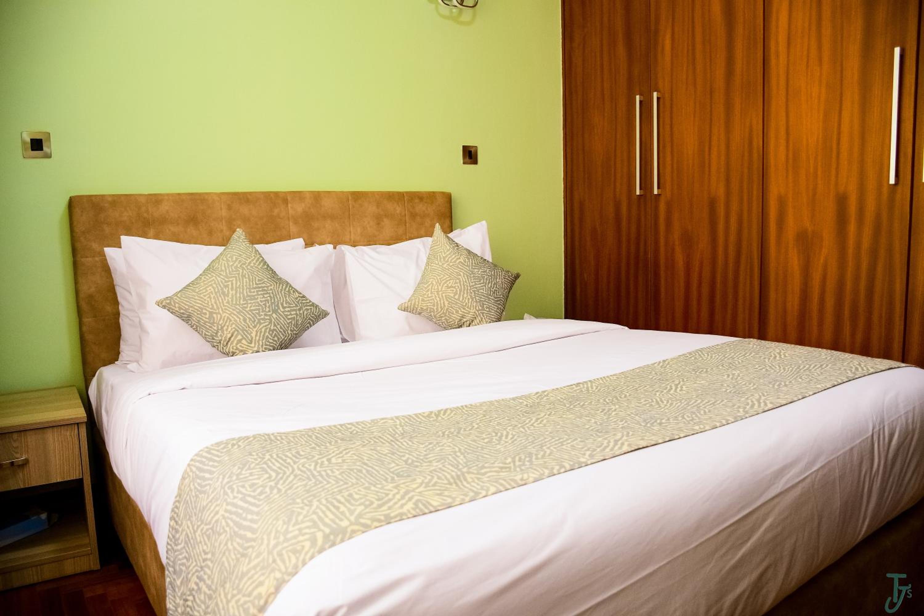 Superior King Room