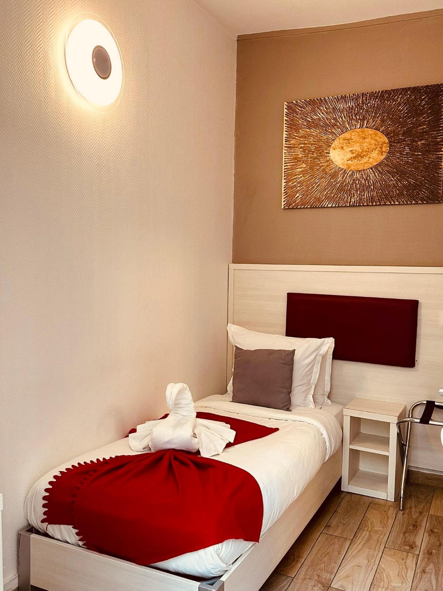 Single Room photo 3