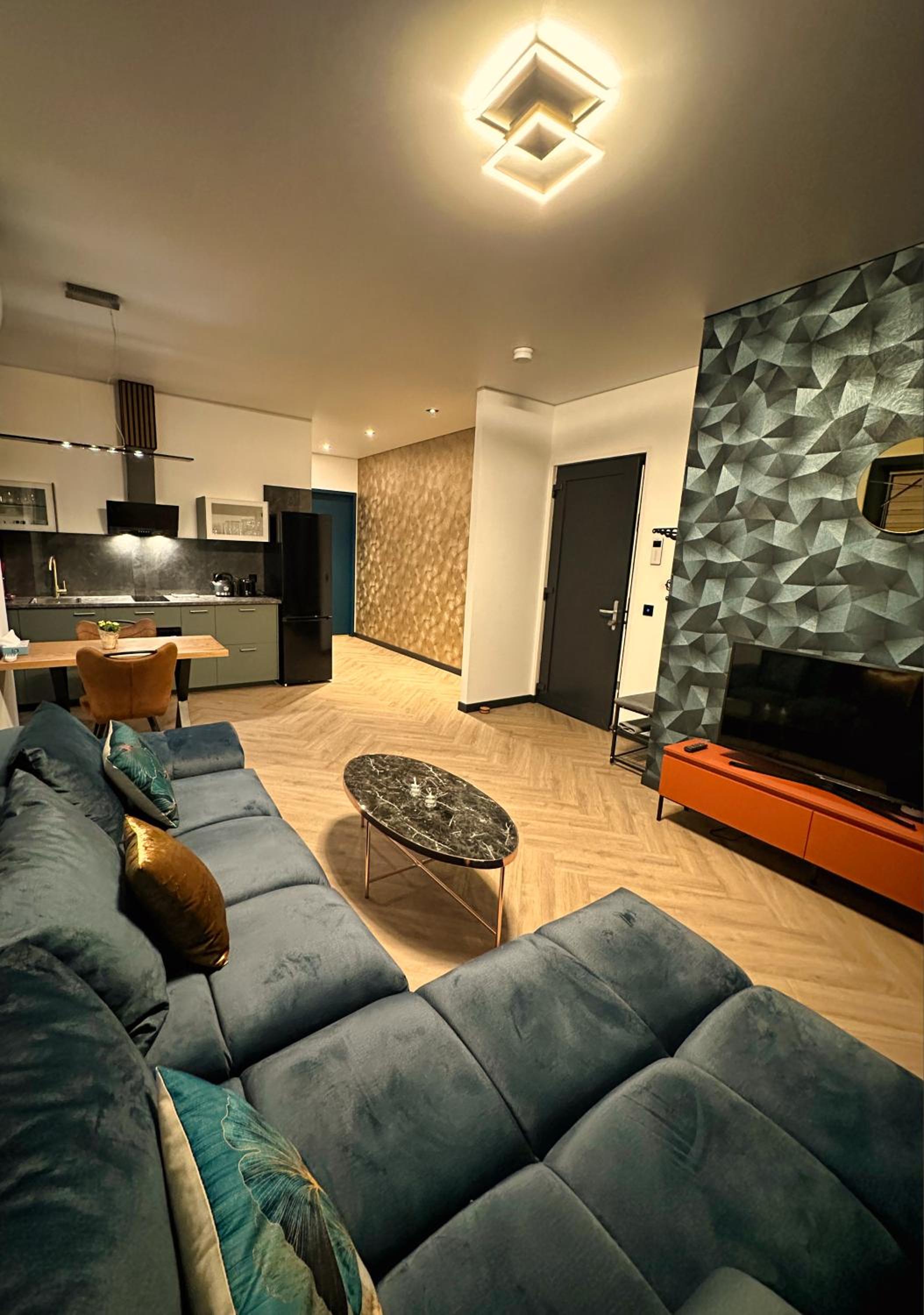 One-Bedroom Apartment photo 1