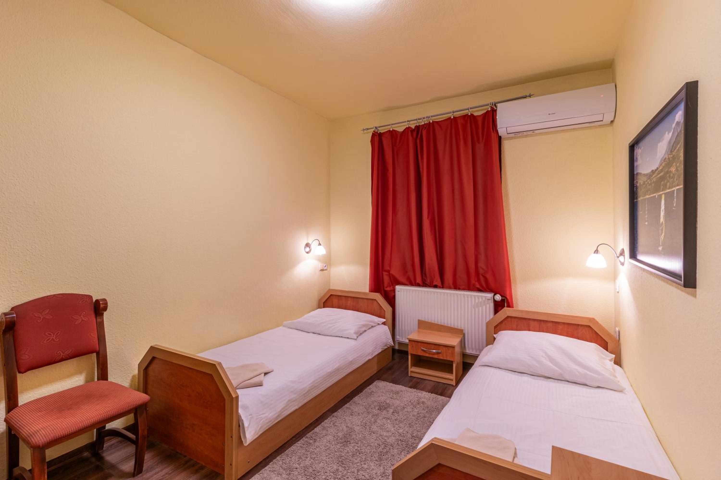 Standard Double Room photo 2