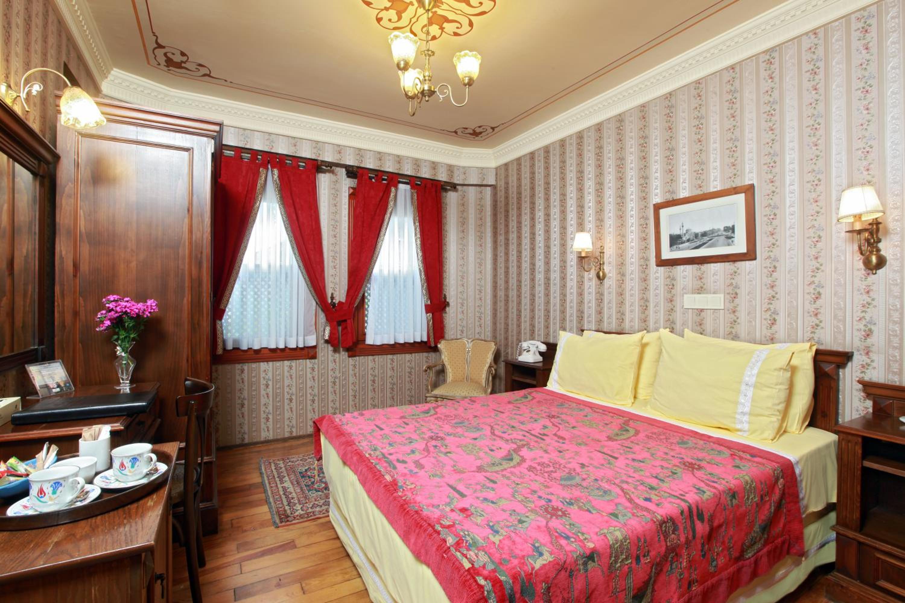 Double or Twin Room photo 3