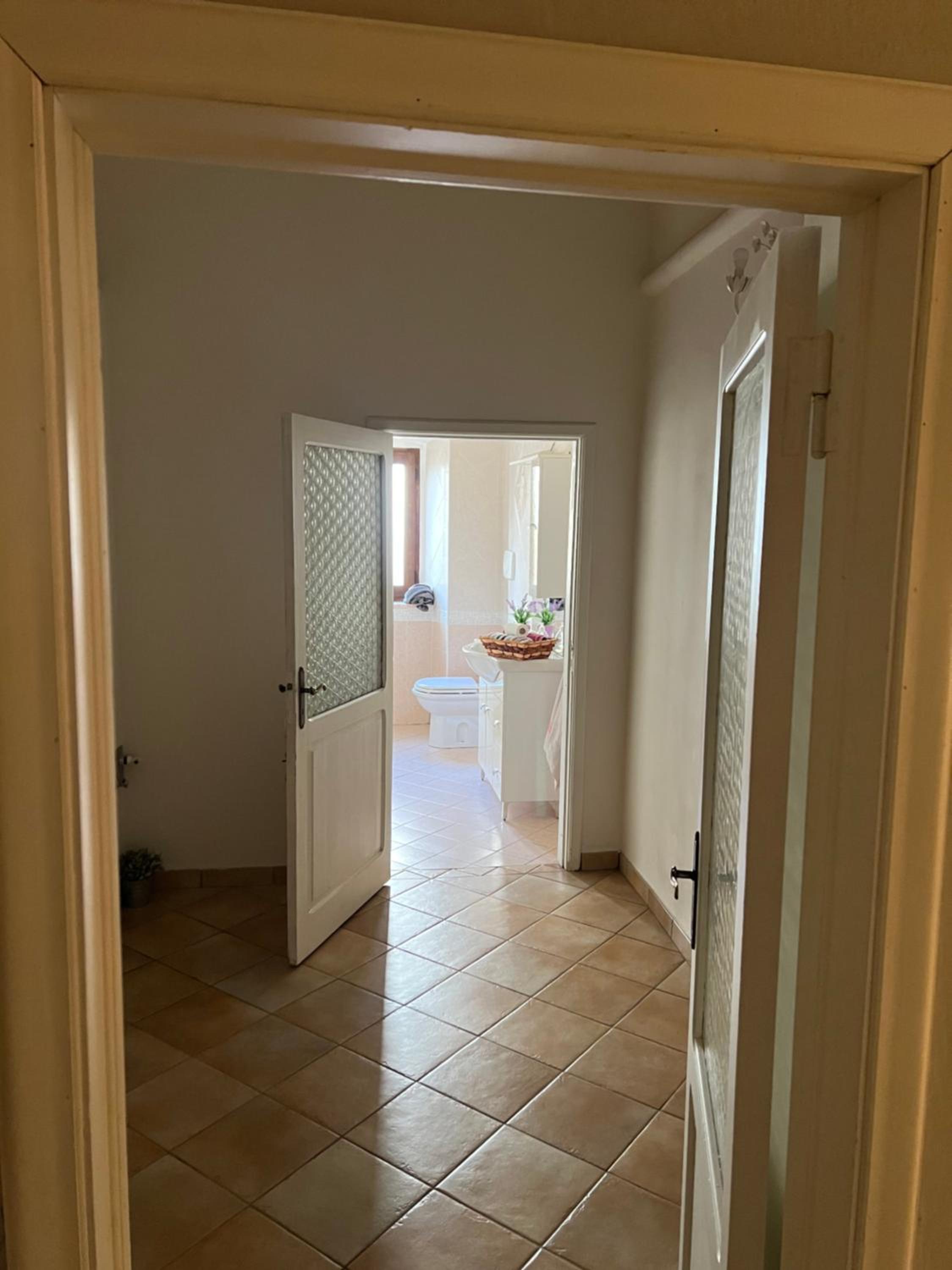 Two-Bedroom Apartment - Photo 29