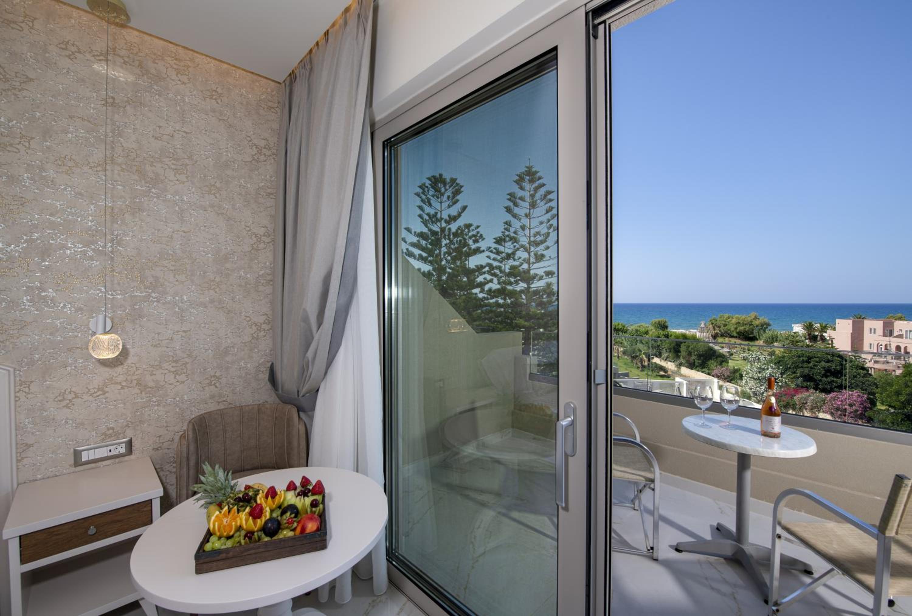 Single Room with Sea View-  in Main building  photo 3