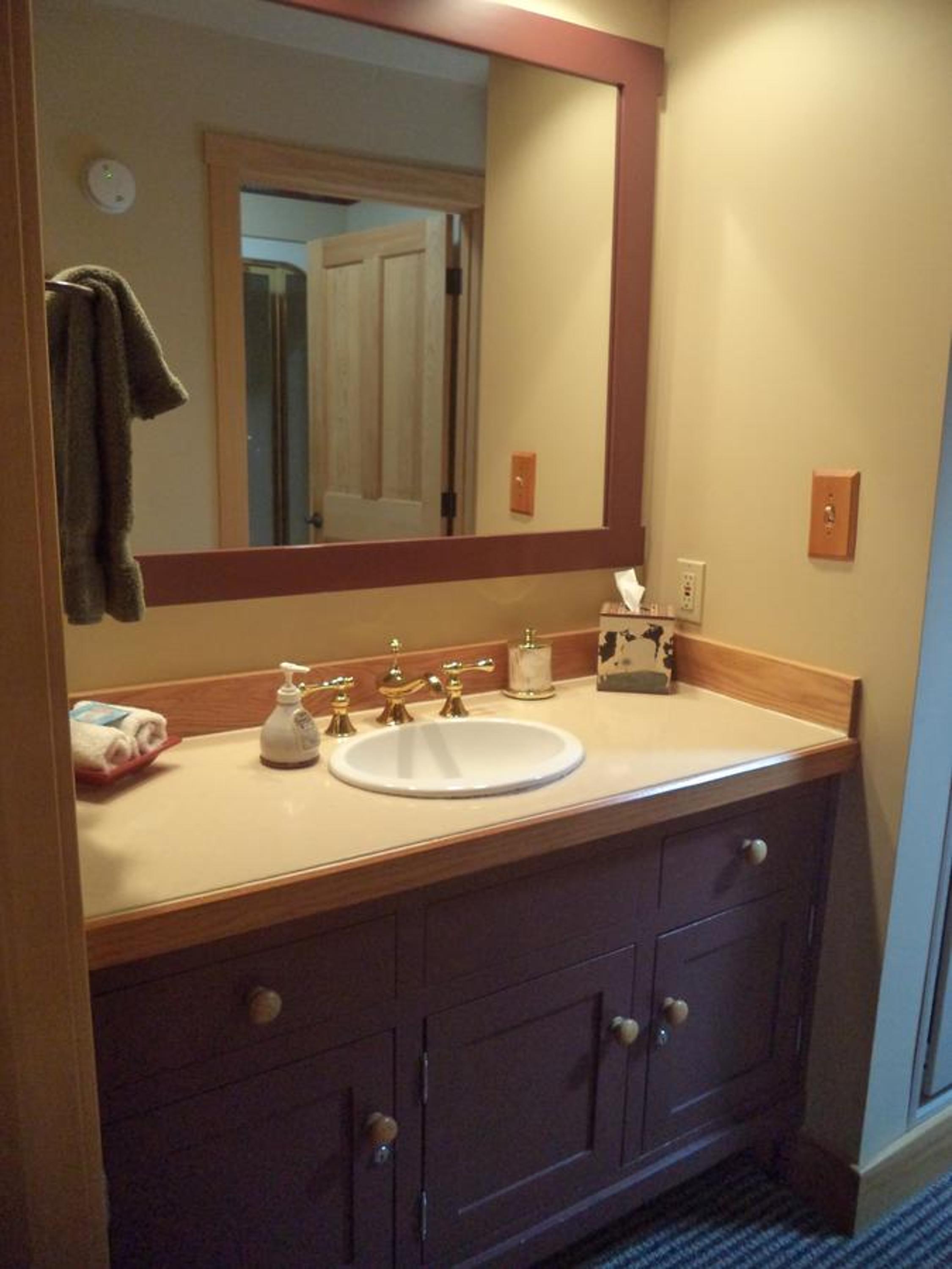 King Suite - 2nd Floor - Photo 5