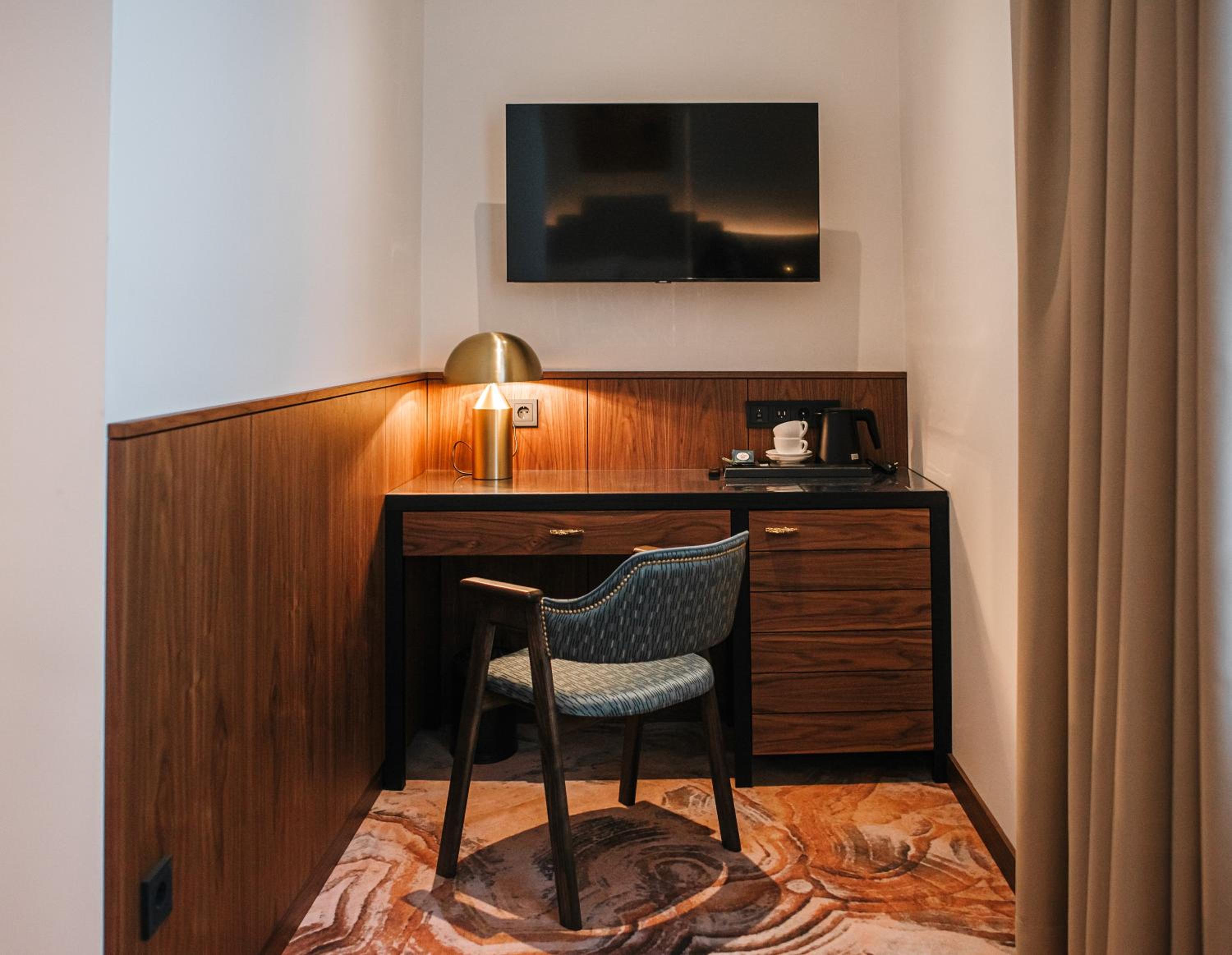 Standard Double Room - Photo 2