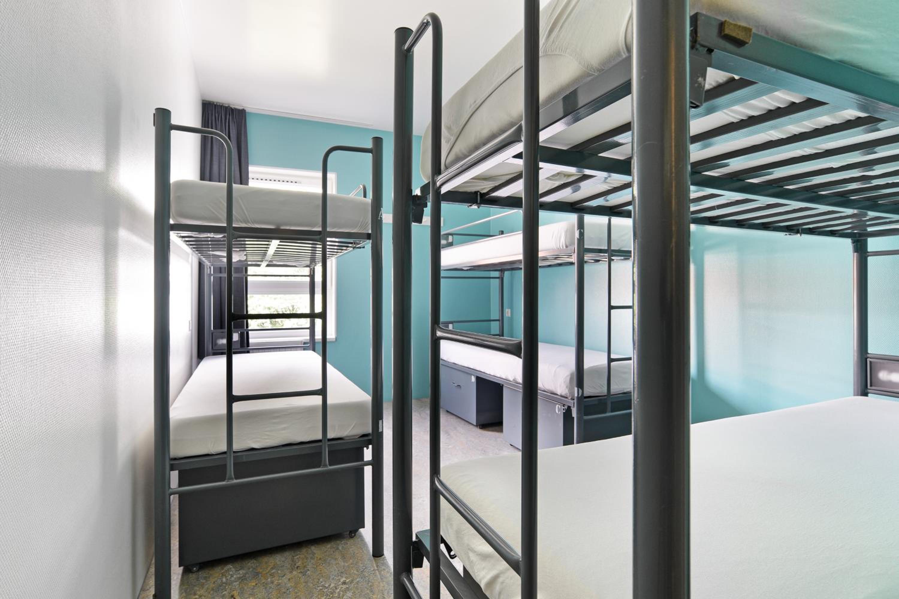 Bed in 6-Bed Female Dormitory Room photo 1