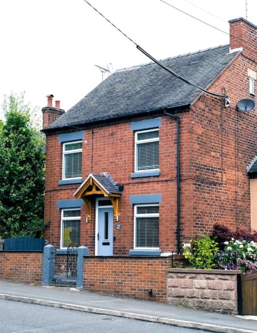 Four-Bedroom House photo 3
