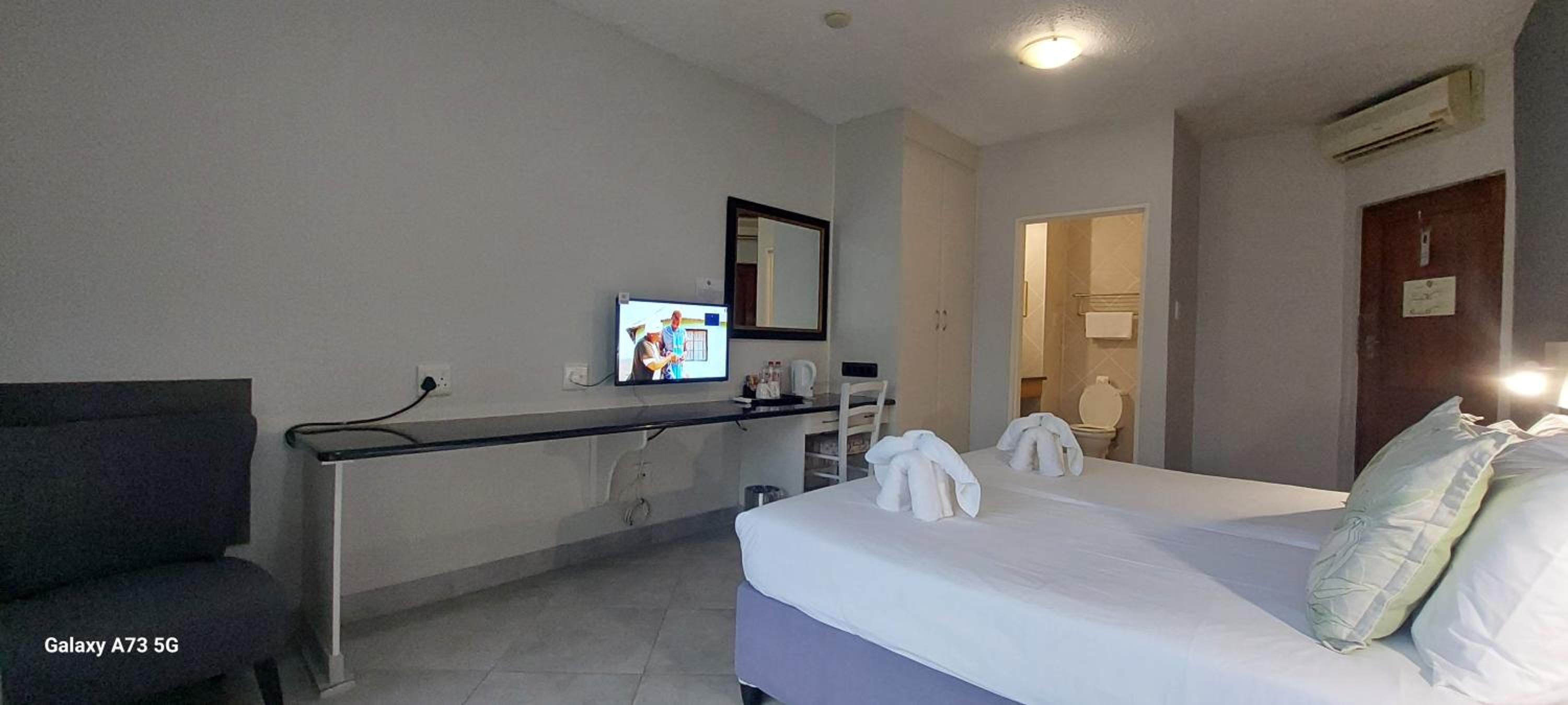 Double Room photo 3