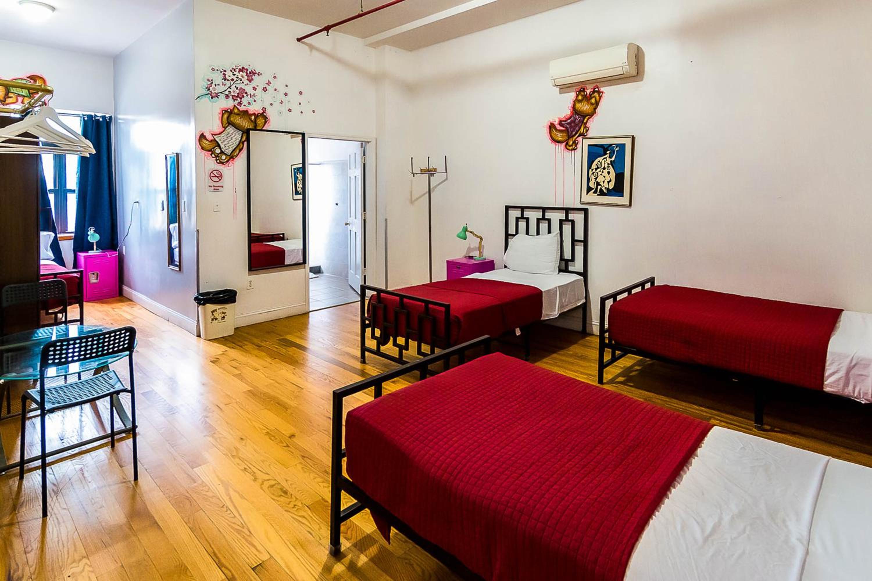 Single Bed in 4-Bed Mixed Dormitory With Private Bathroom photo 3