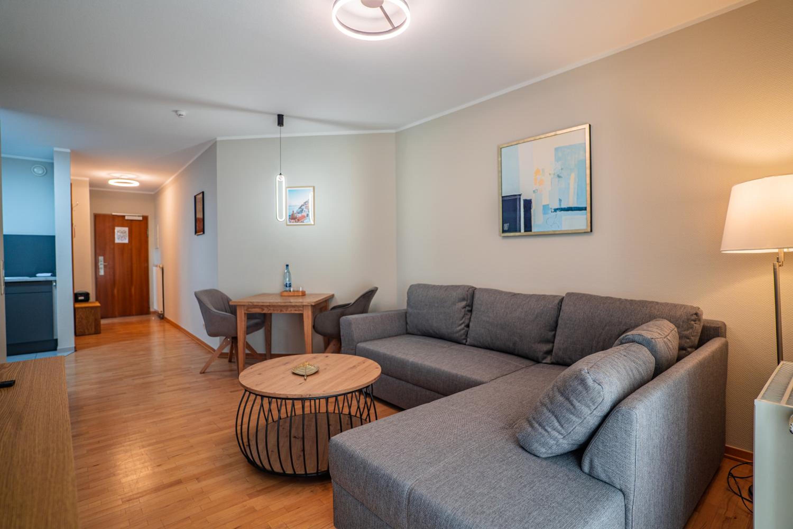 Business Apartment with Balcony photo 3