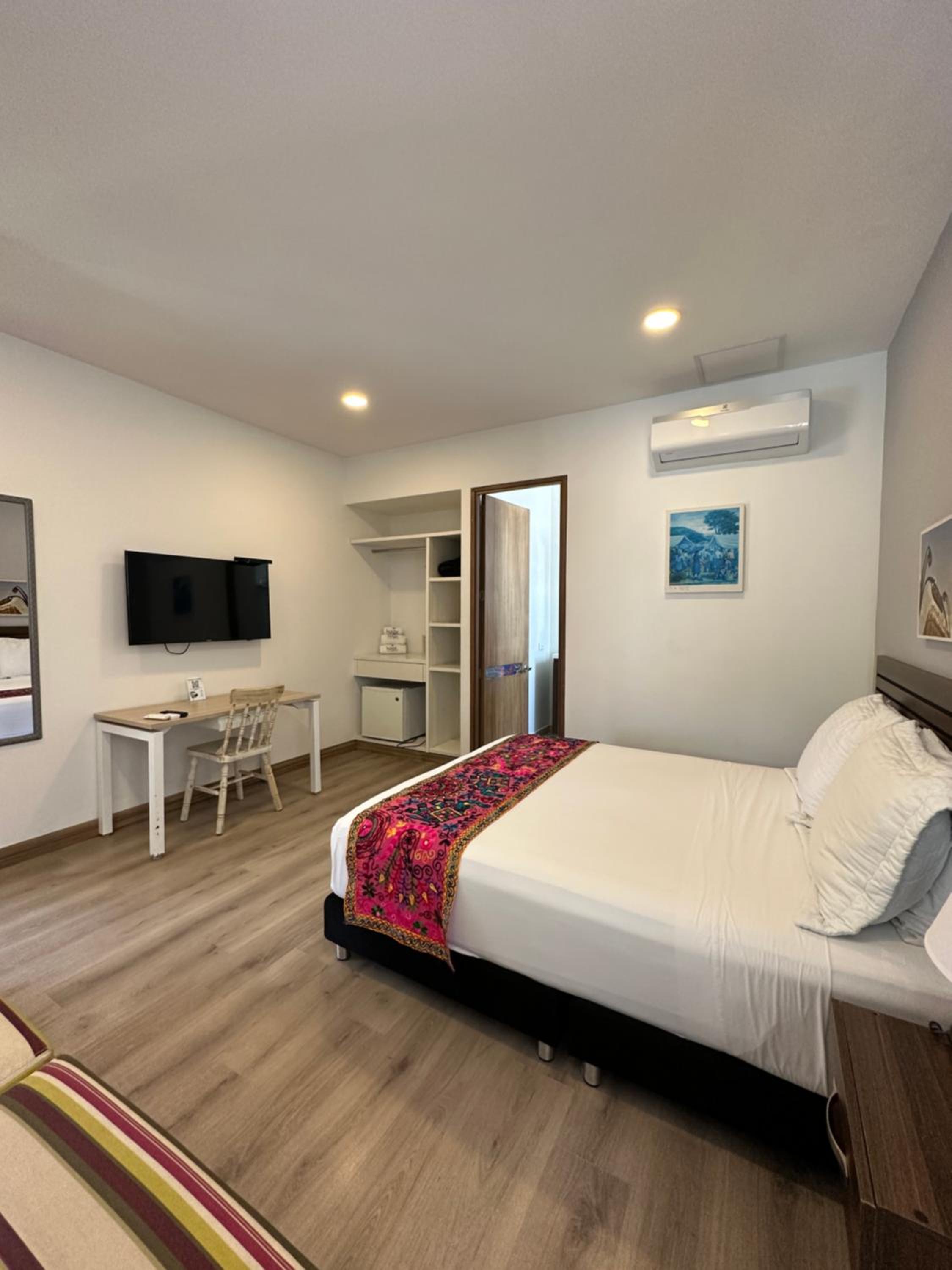 Standard Double Room - Photo 1