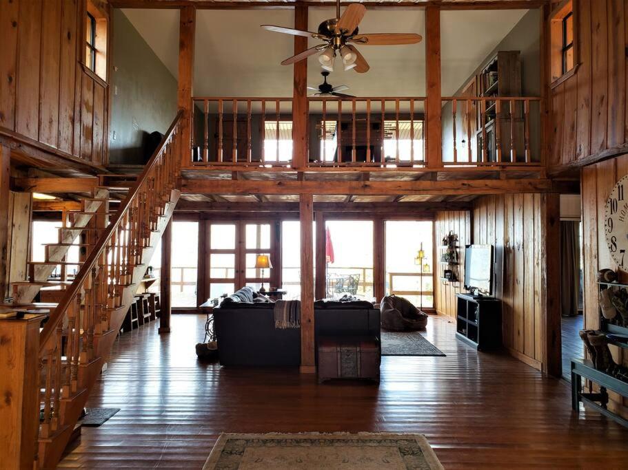 Four-Bedroom House photo 1