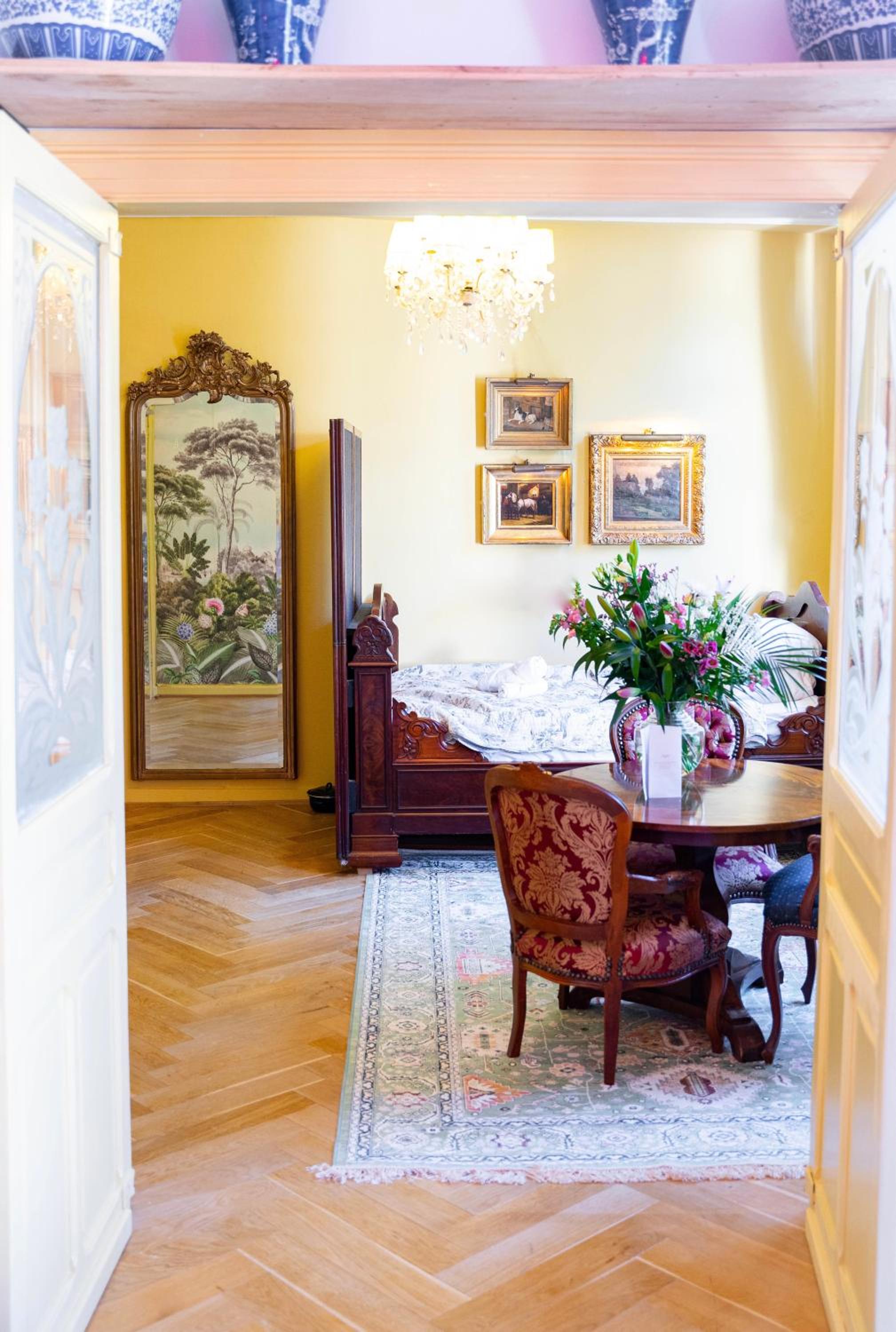 Deluxe Suite photo 3
