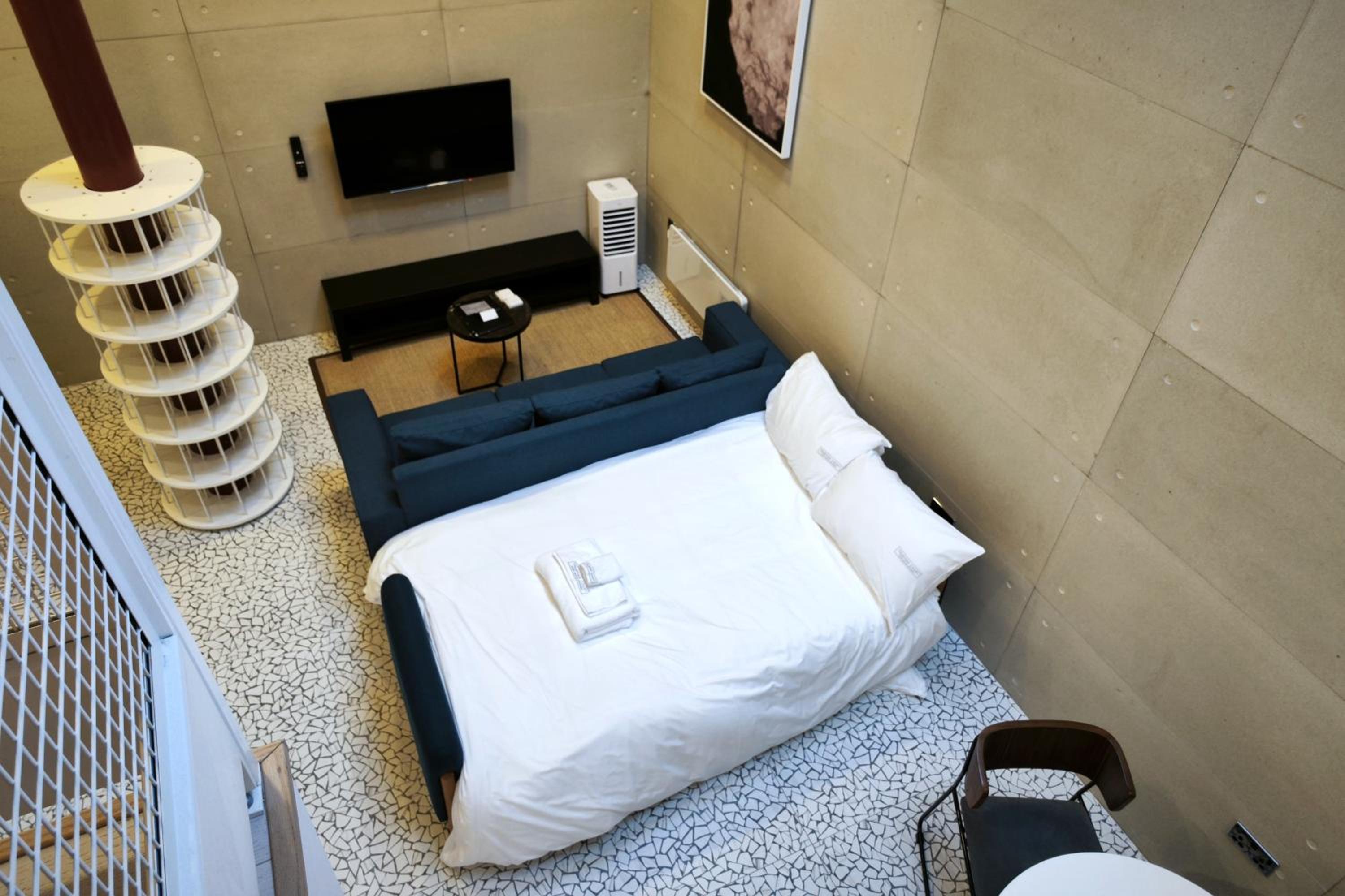 Duplex Apartment - Photo 2
