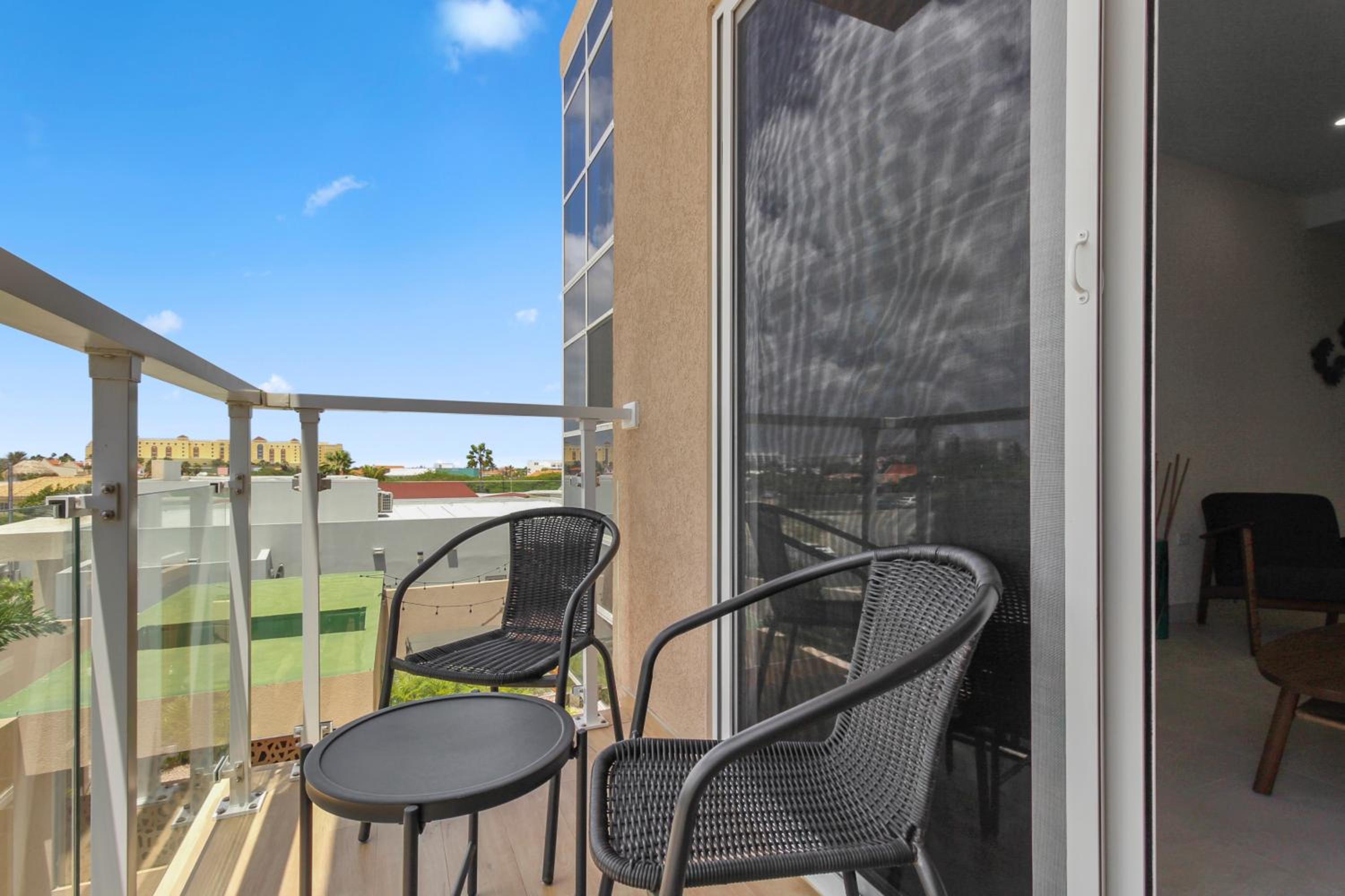 Apartment with Balcony photo 2