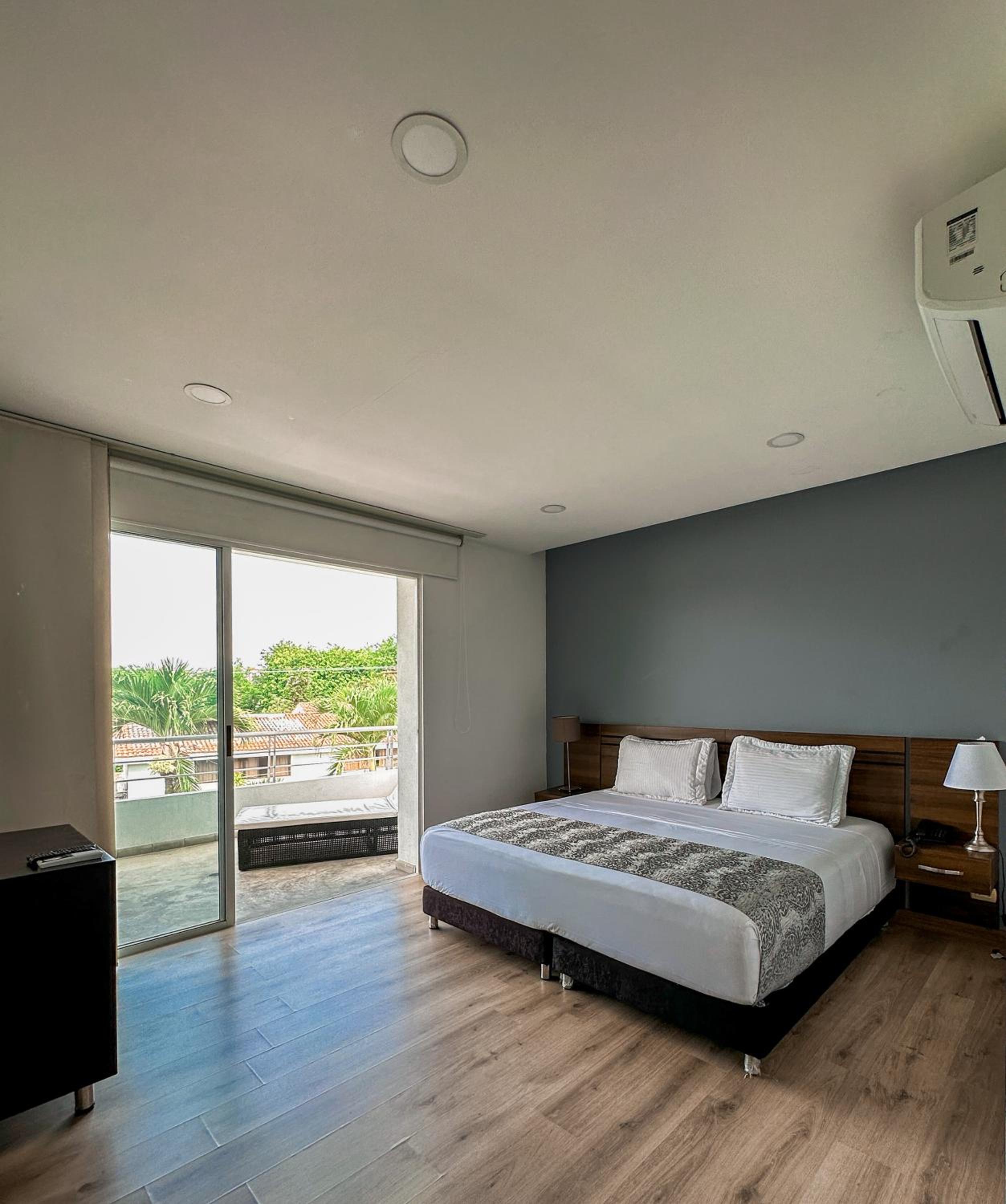 Junior Suite - Photo 8