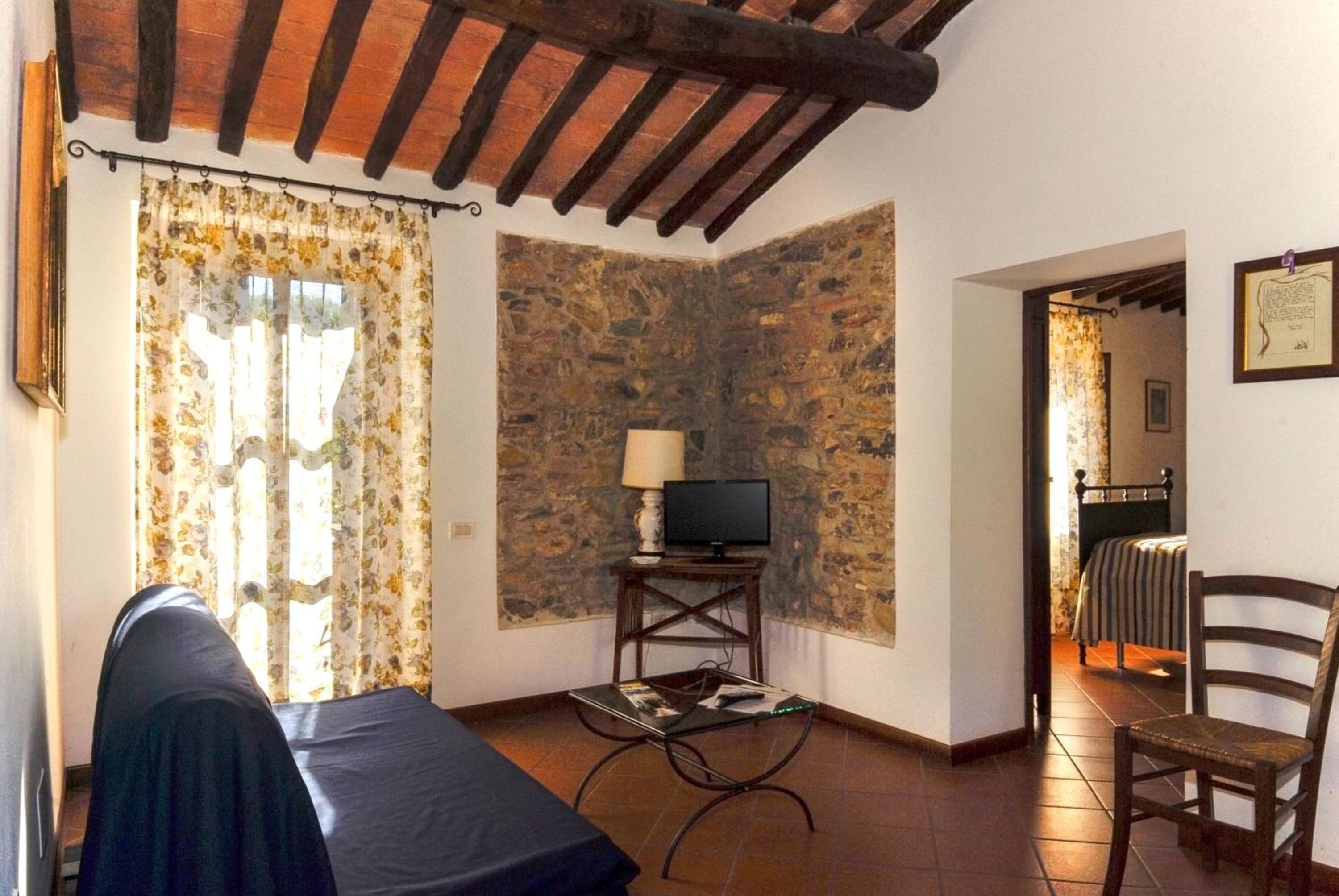 Apartment with Terrace photo 3