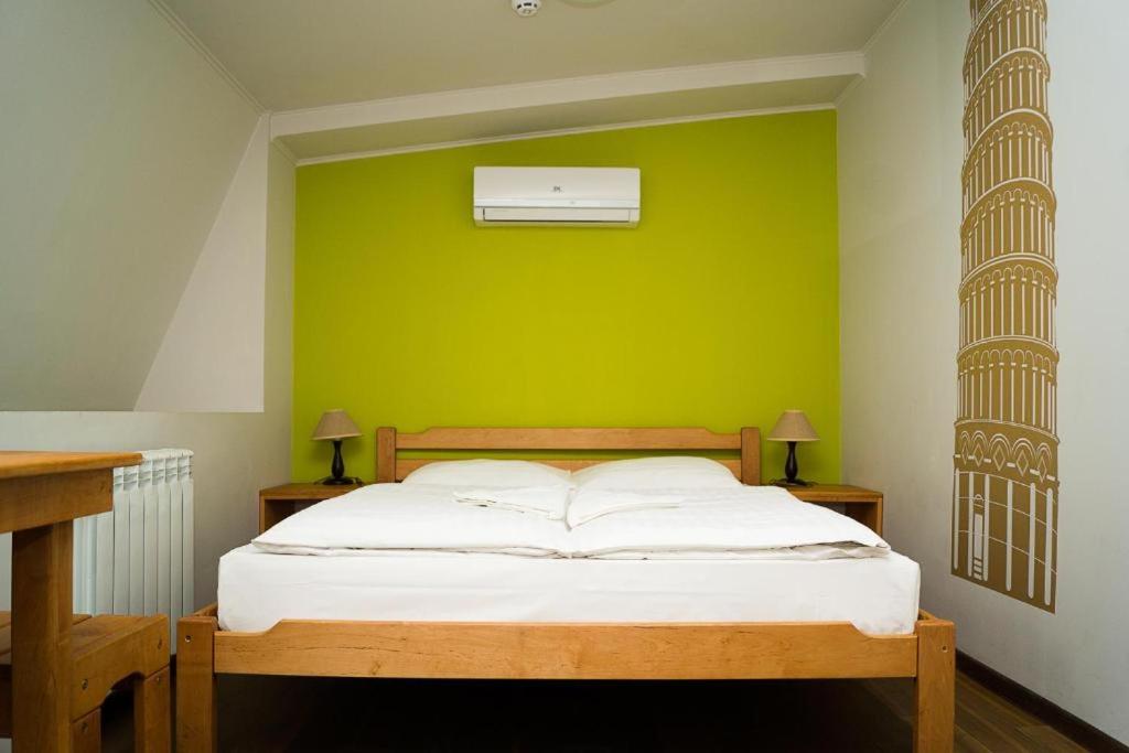 Standard Double Room with Shared Bathroom