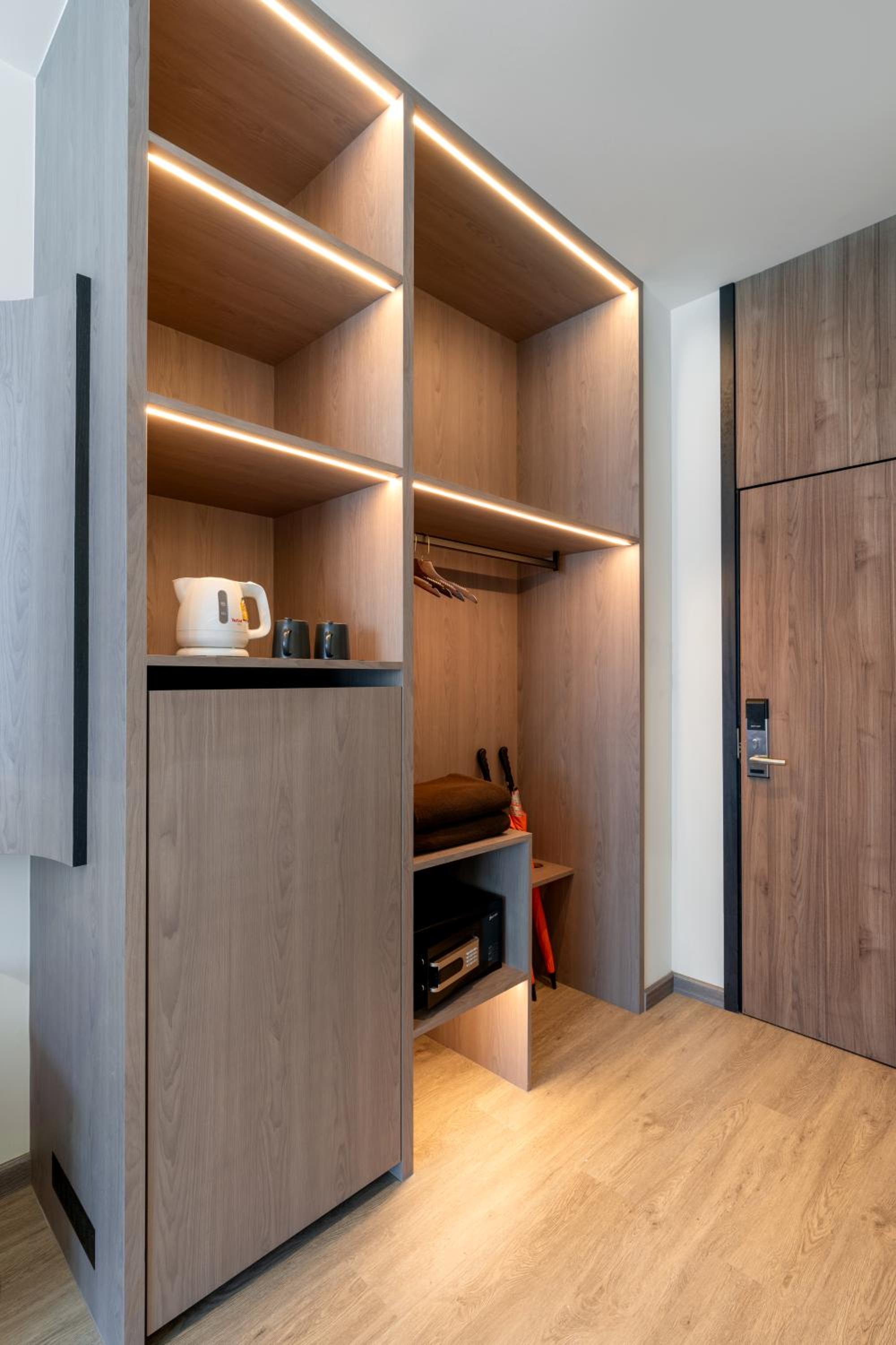Standard Twin Room - Main Building photo 3