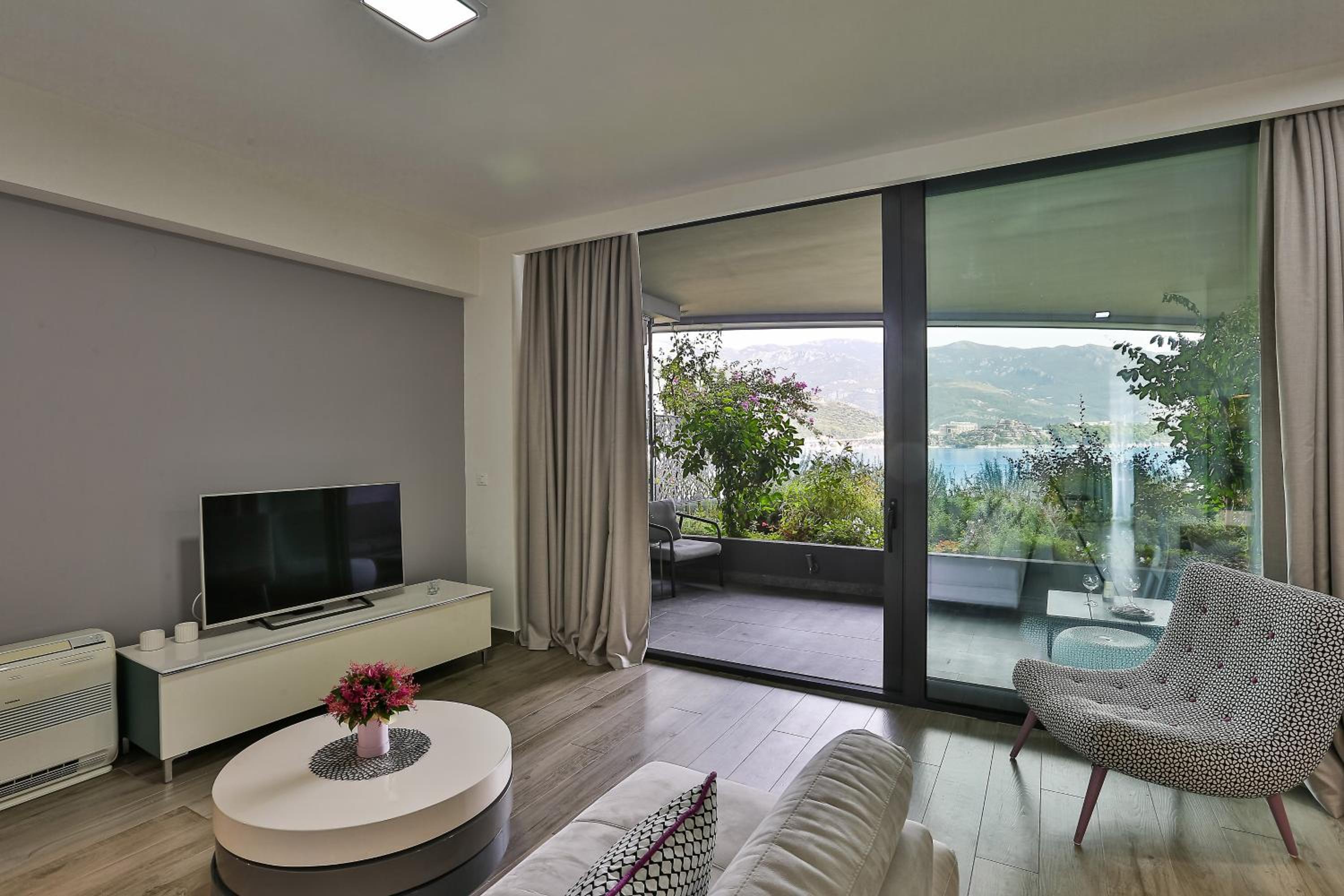 Apartment with Sea View