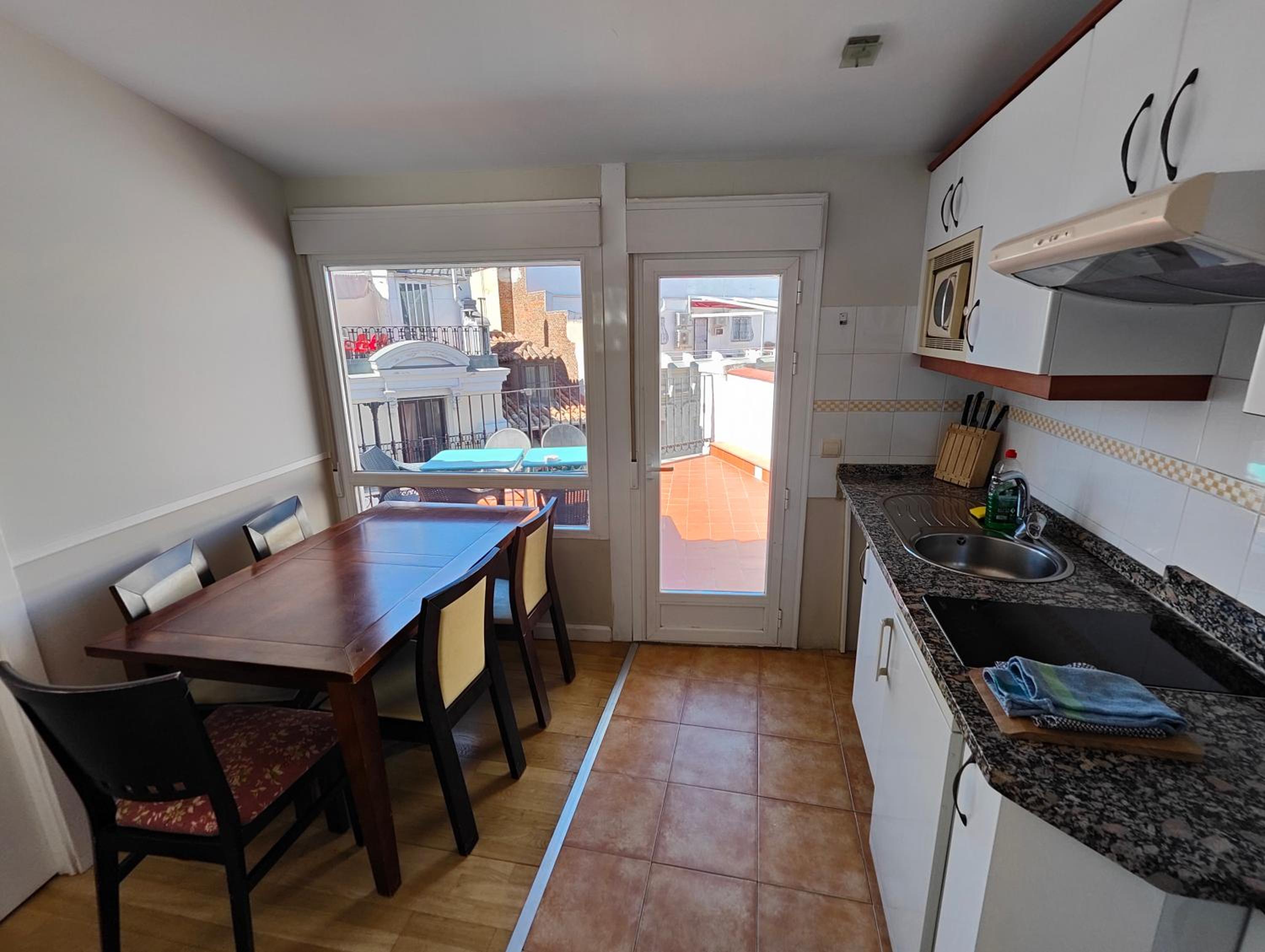 Three-Bedroom Apartment with Terrace - Photo 14