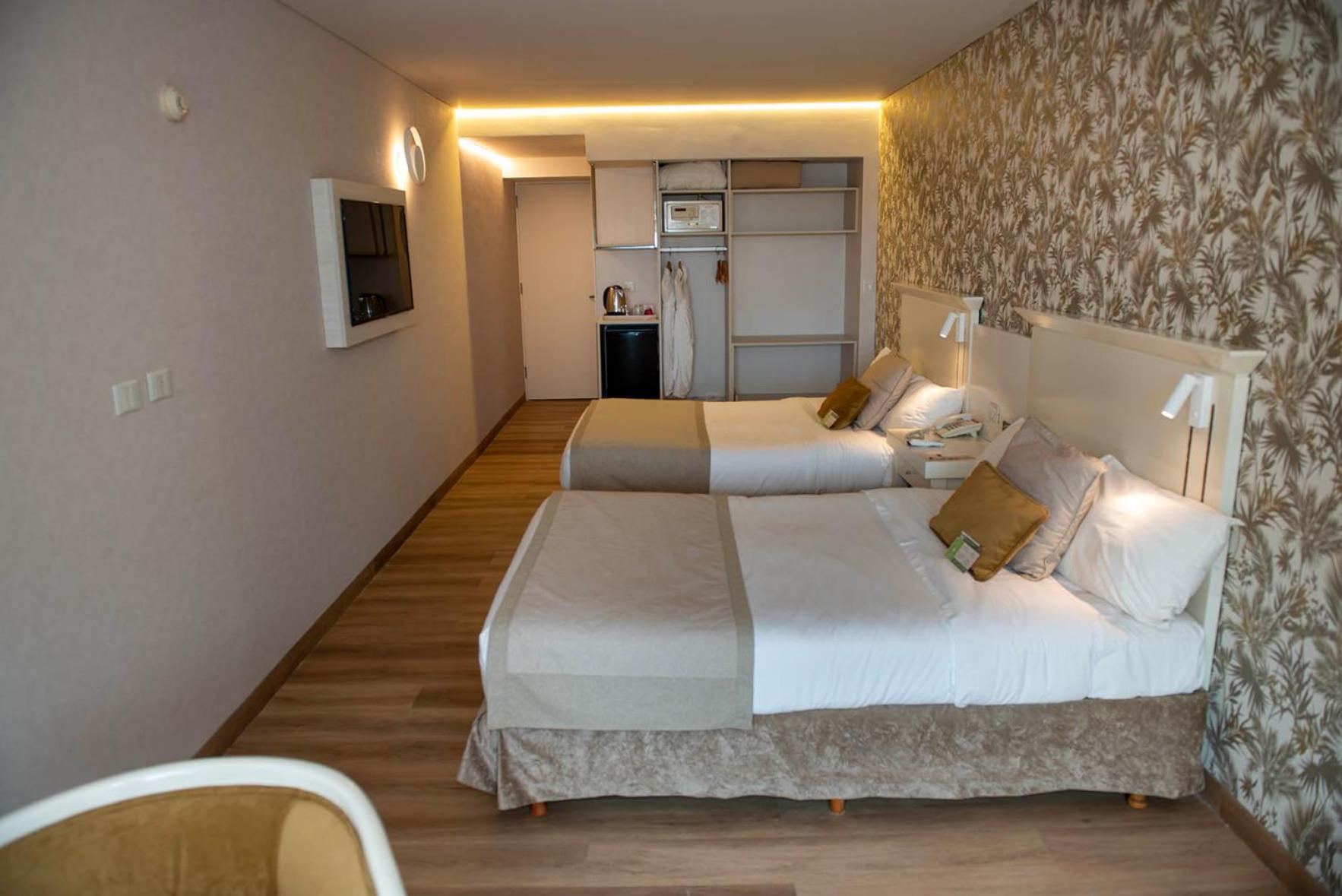 Standard Twin Room with River View photo 3