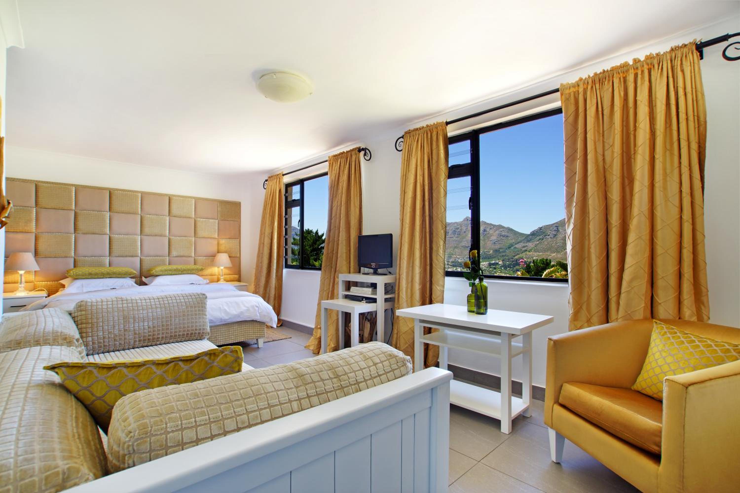 King Room with Mountain View