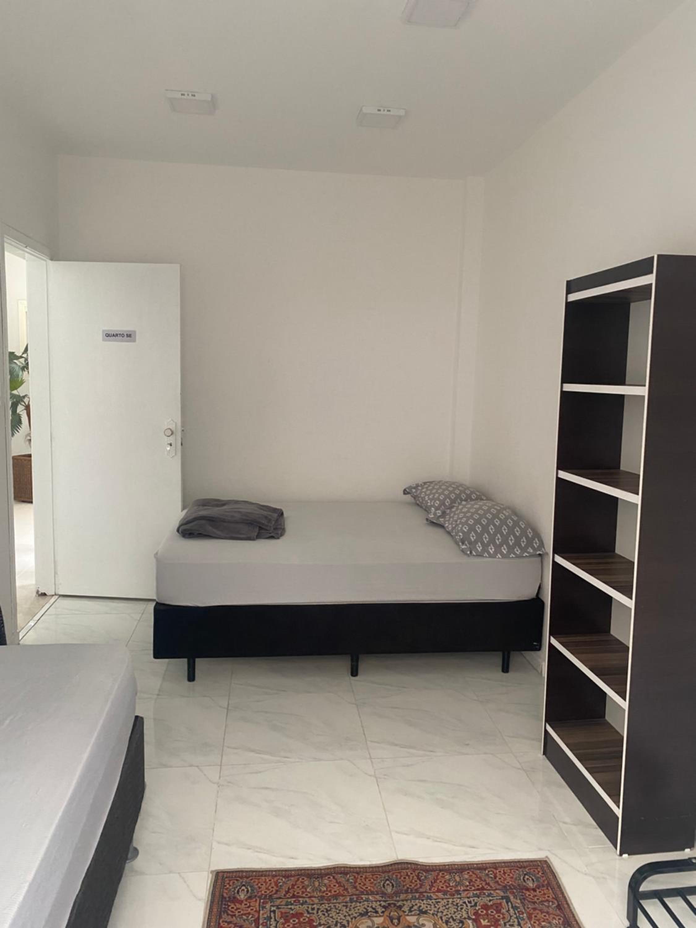 Basic Triple Room With Shared Bathroom photo 3