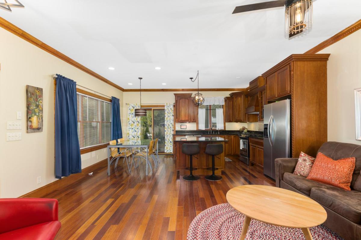 One-Bedroom House photo 3