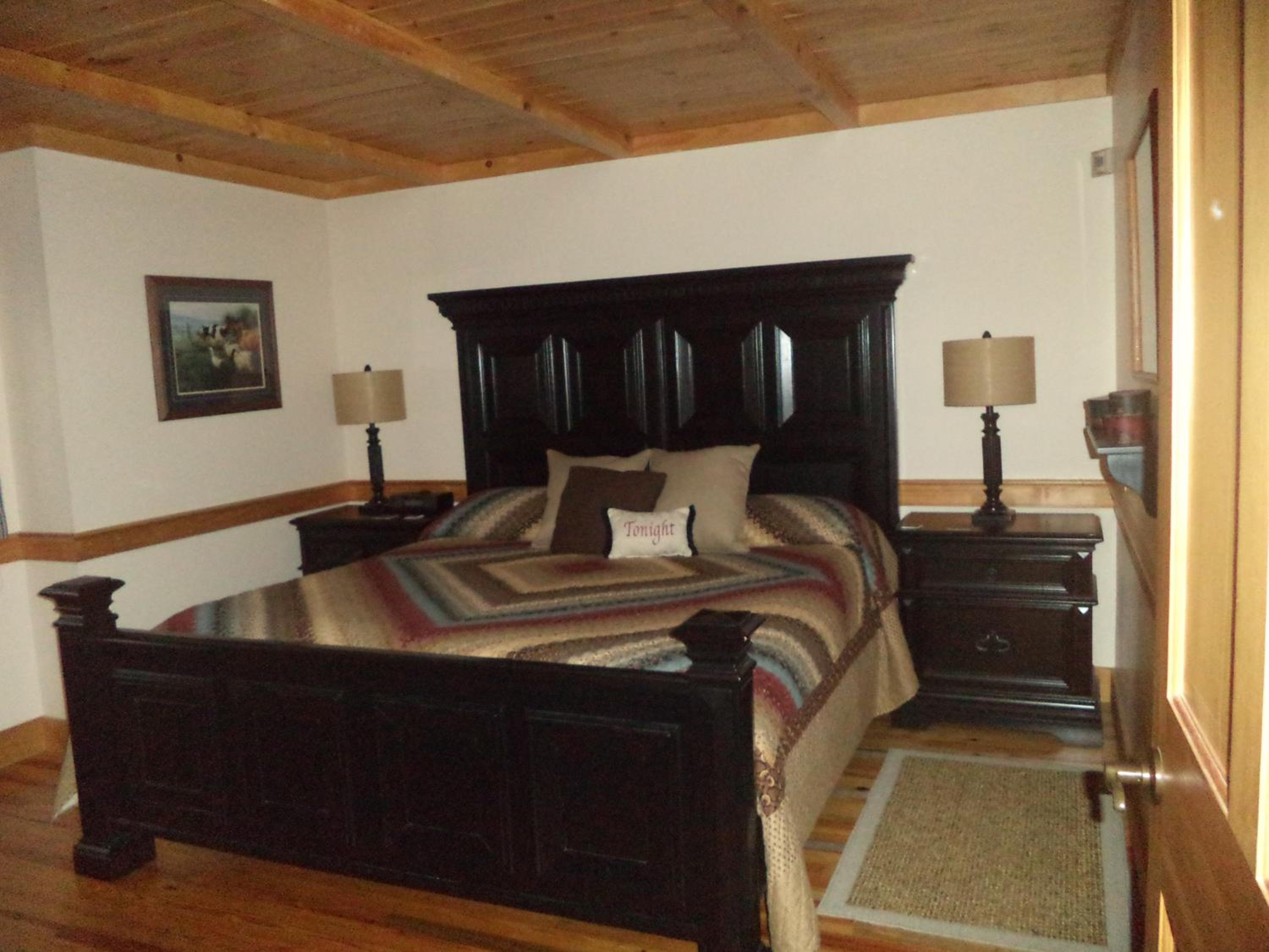 King Suite - Photo 6