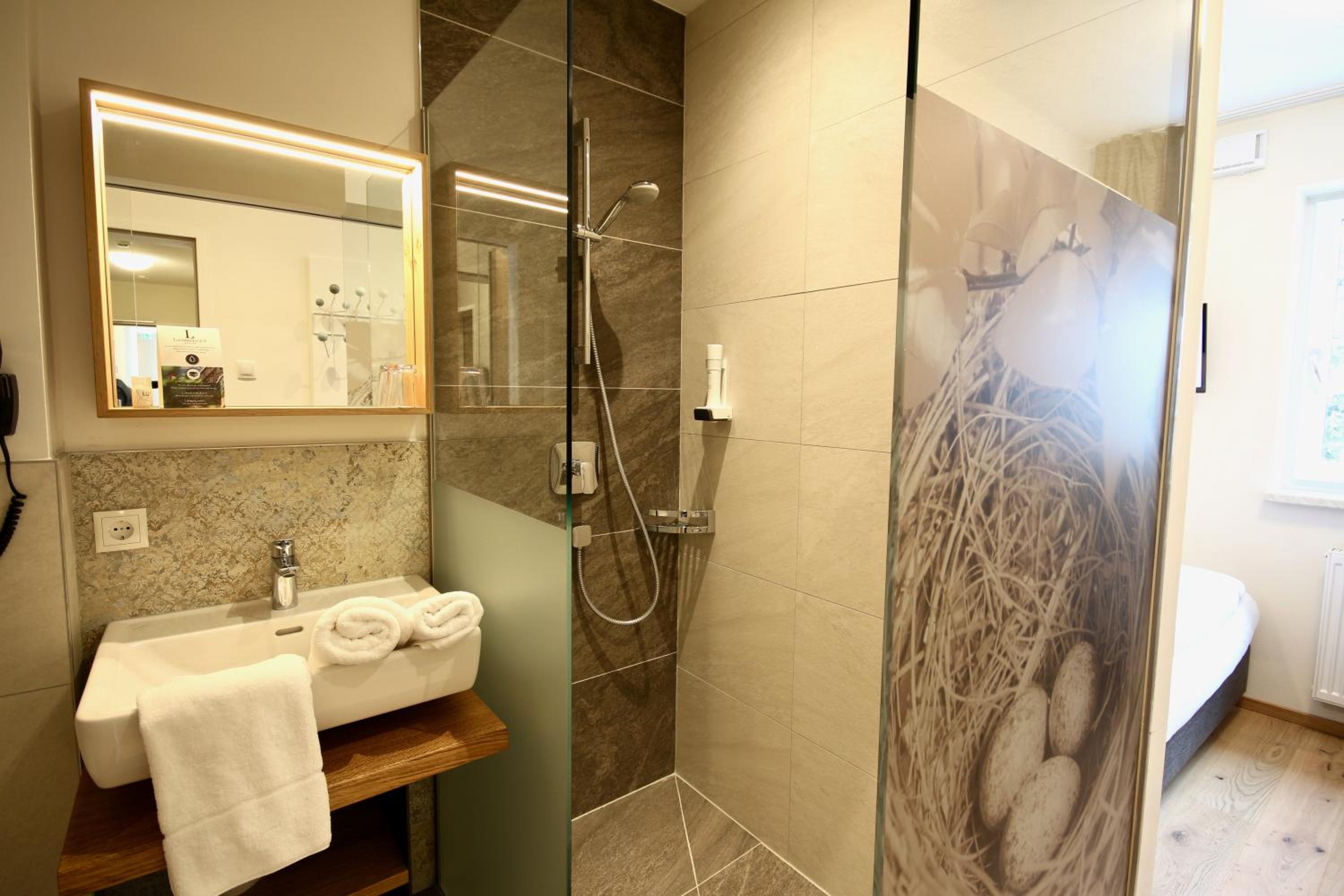 Single Room photo 3