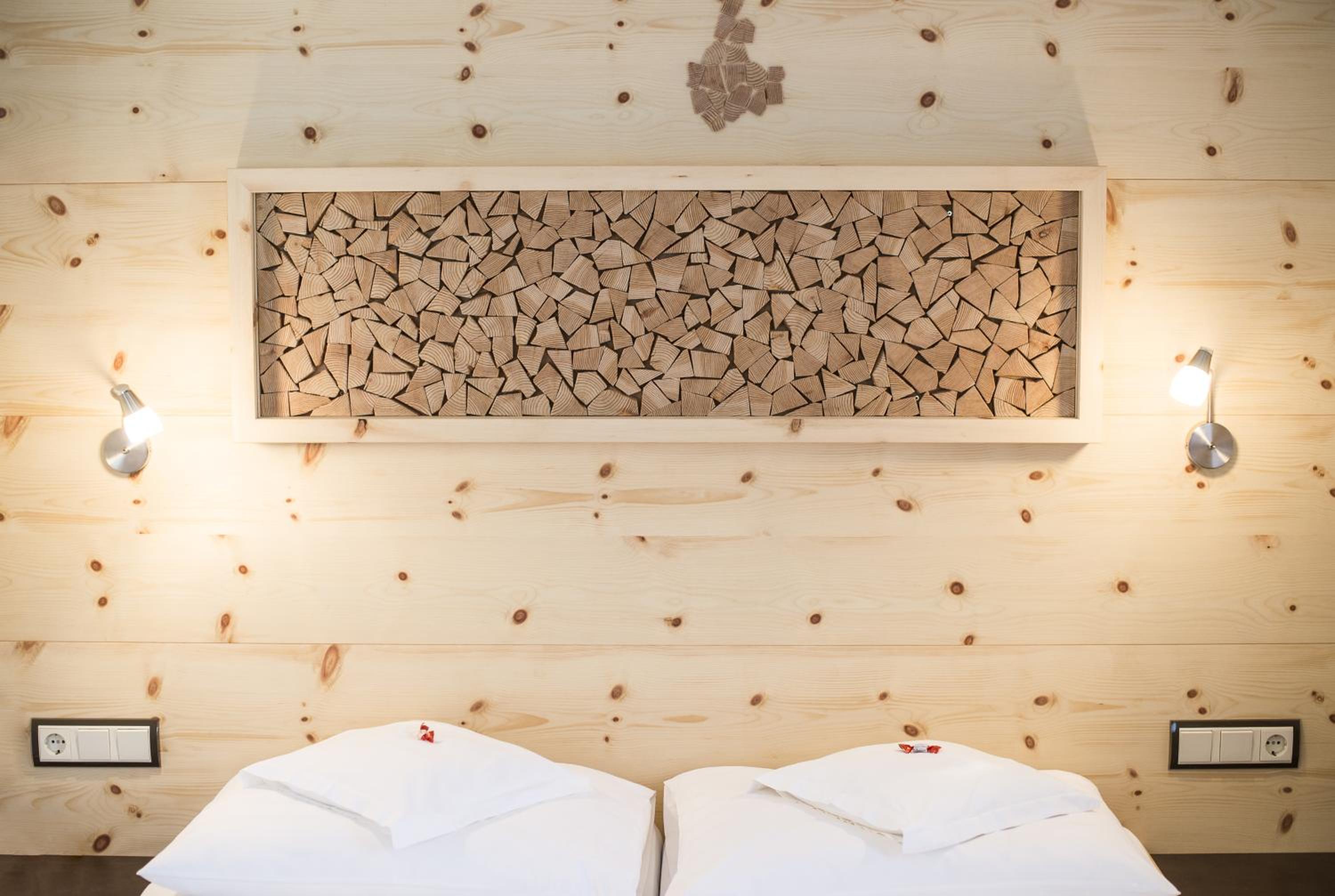 Superior Double Room with Balcony - Photo 6