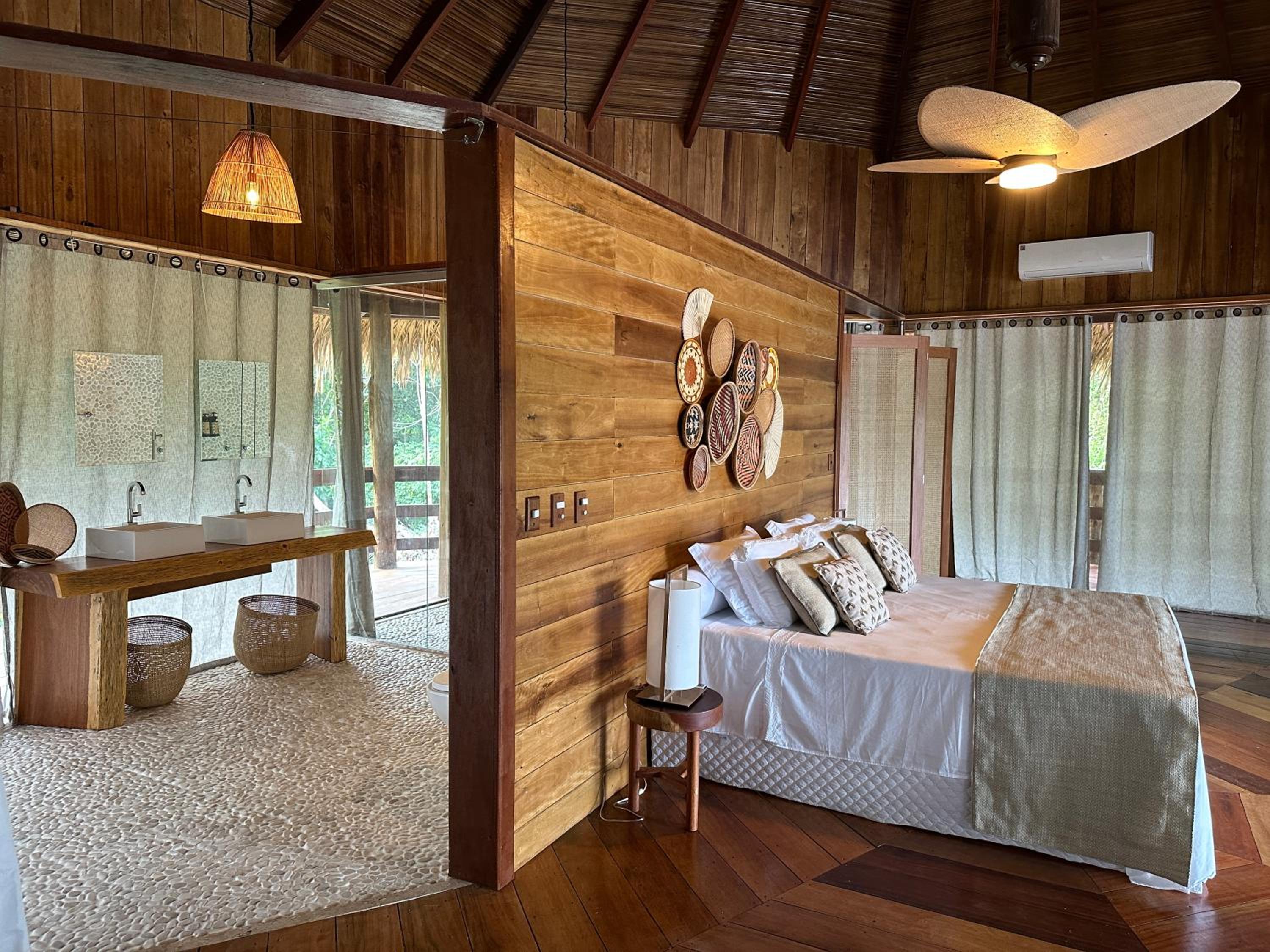Deluxe Bungalow