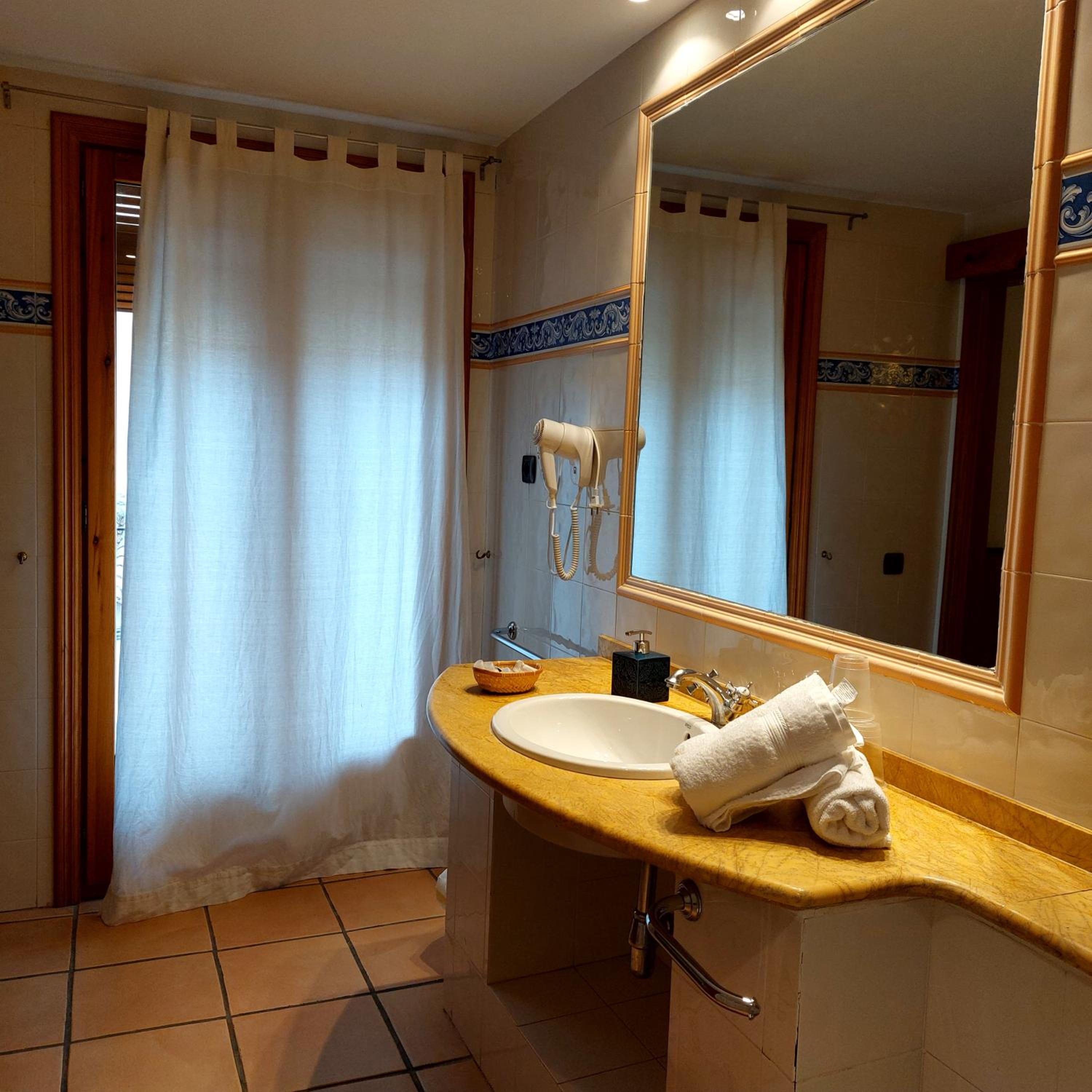 Triple Room with Balcony photo 2